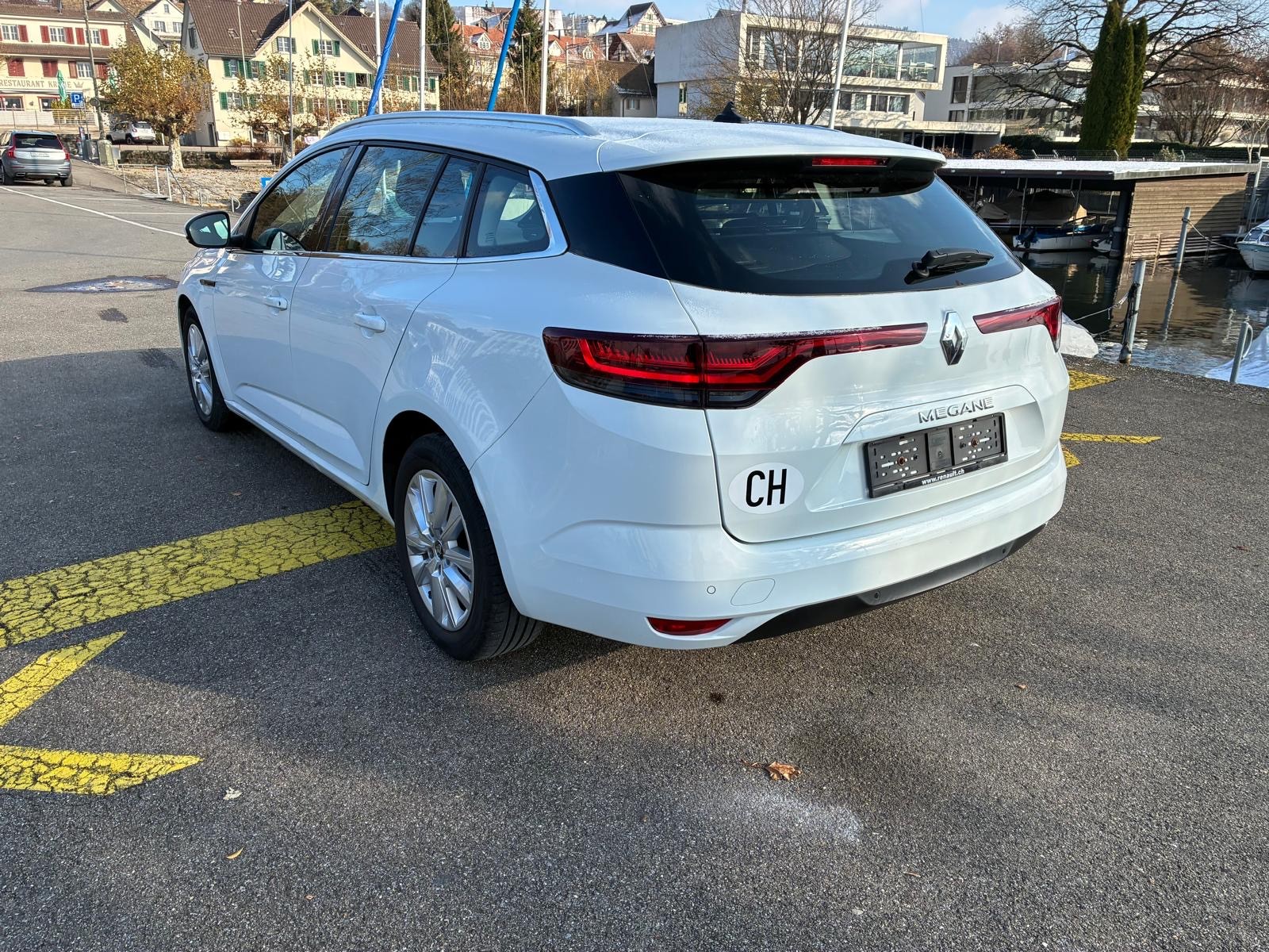 RENAULT Mégane Grandtour 1.5 dCi Intens EDC-image-5