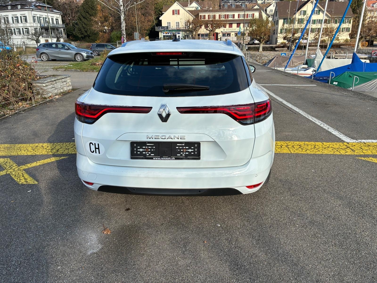 RENAULT Mégane Grandtour 1.5 dCi Intens EDC-image-6