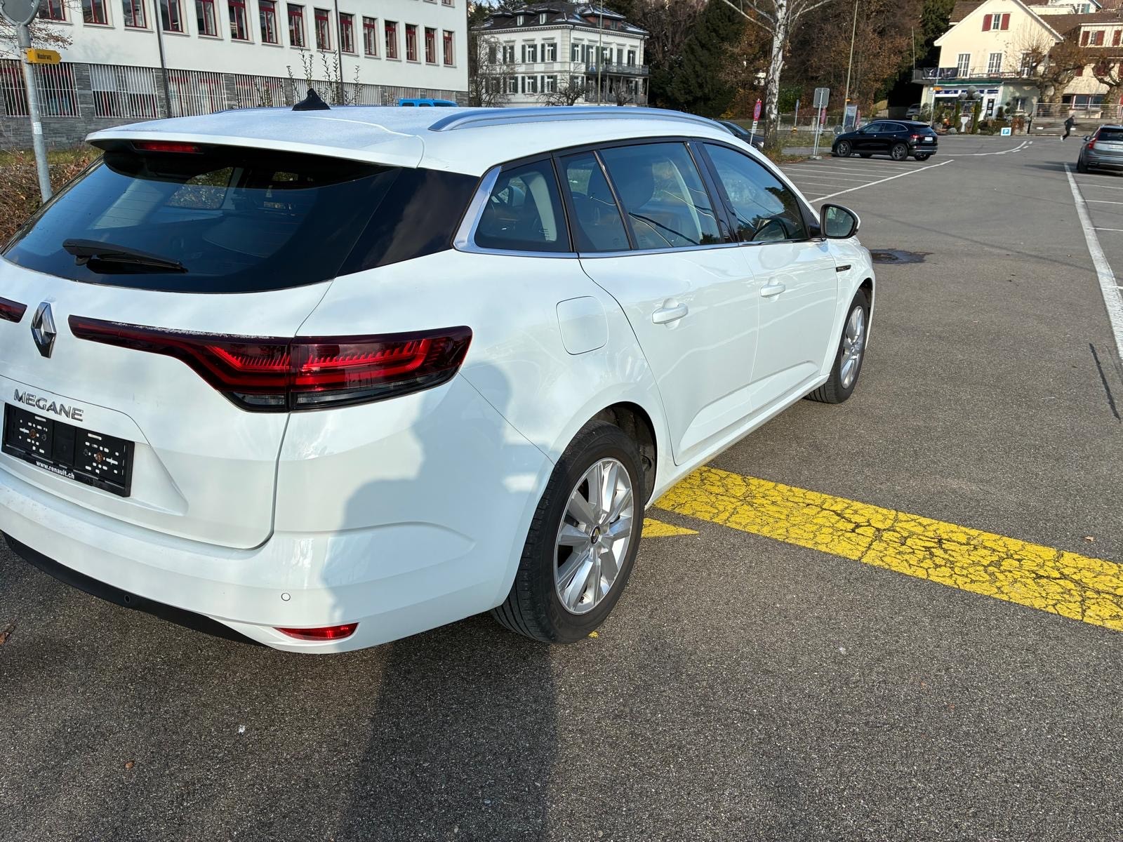 RENAULT Mégane Grandtour 1.5 dCi Intens EDC-image-3