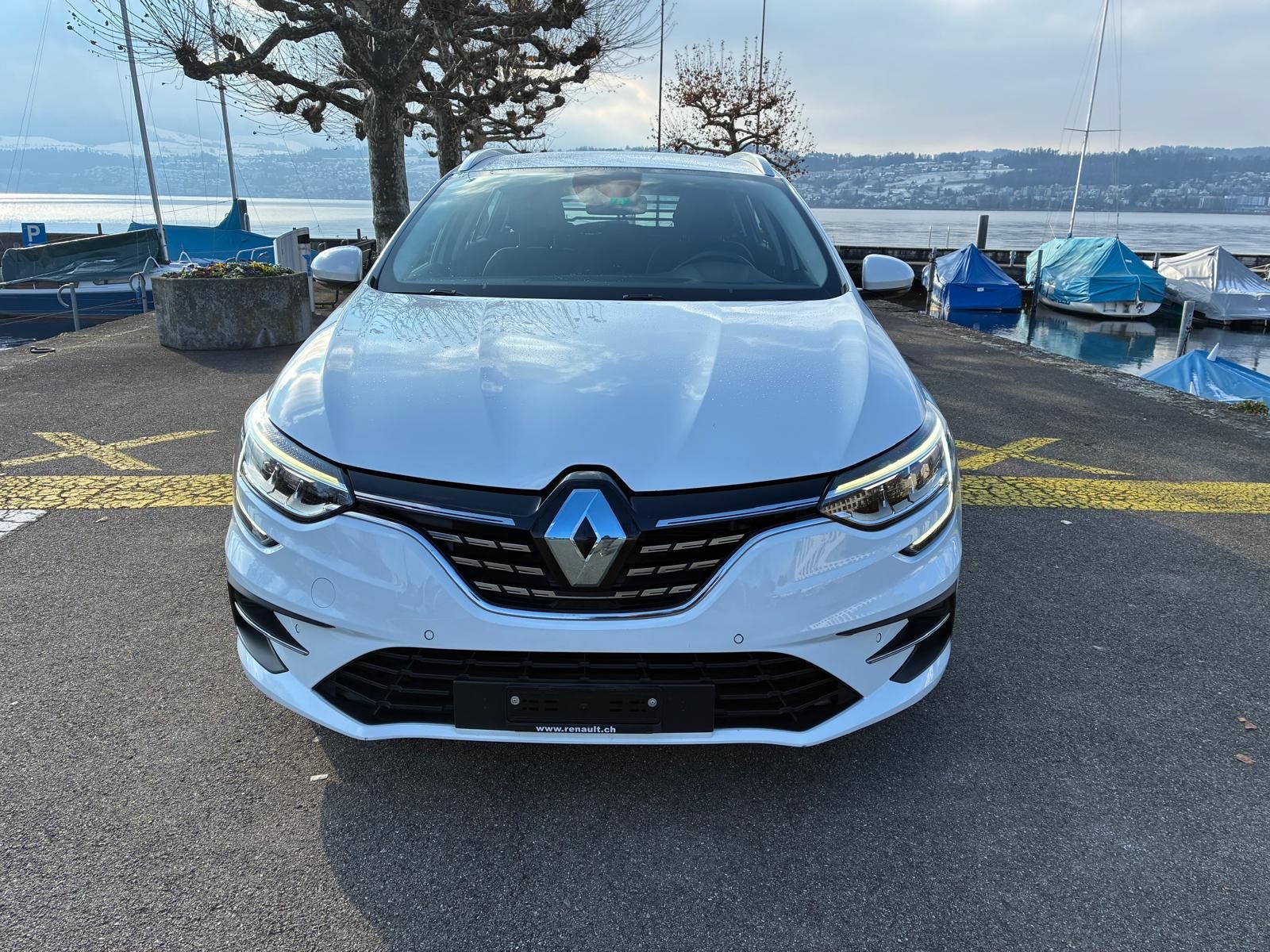 RENAULT Mégane Grandtour 1.5 dCi Intens EDC-image-1