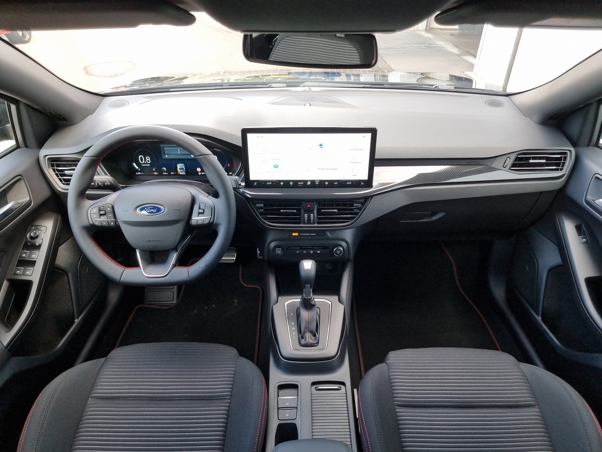 FORD Focus Station Wagon 1.0i EcoB Hybrid 155 ST-Line X-image-5