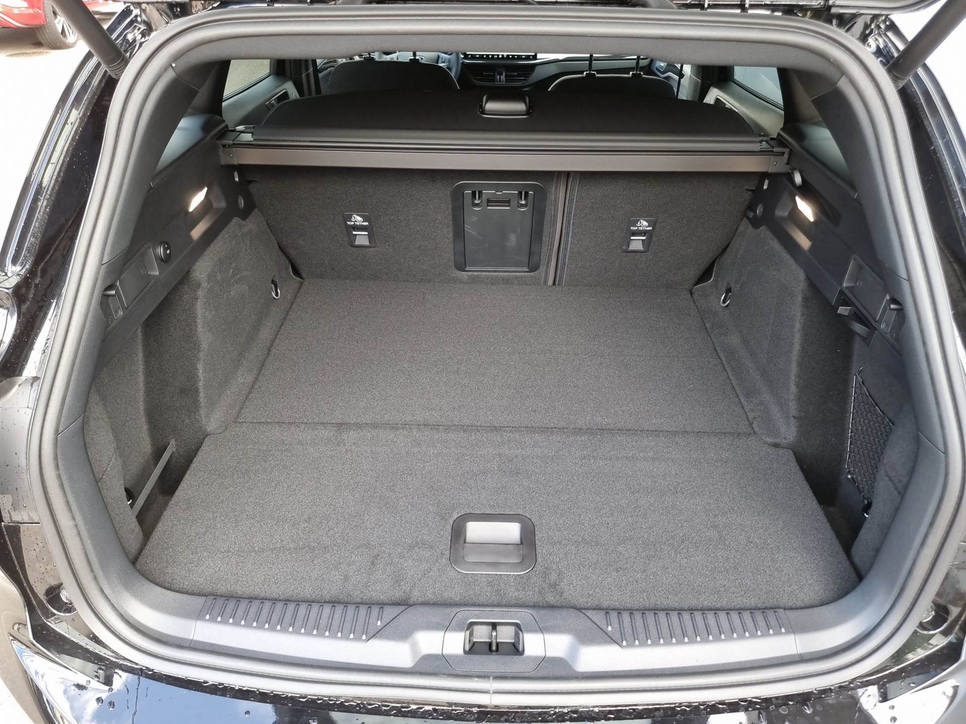 FORD Focus Station Wagon 1.0i EcoB Hybrid 155 ST-Line X-image-15