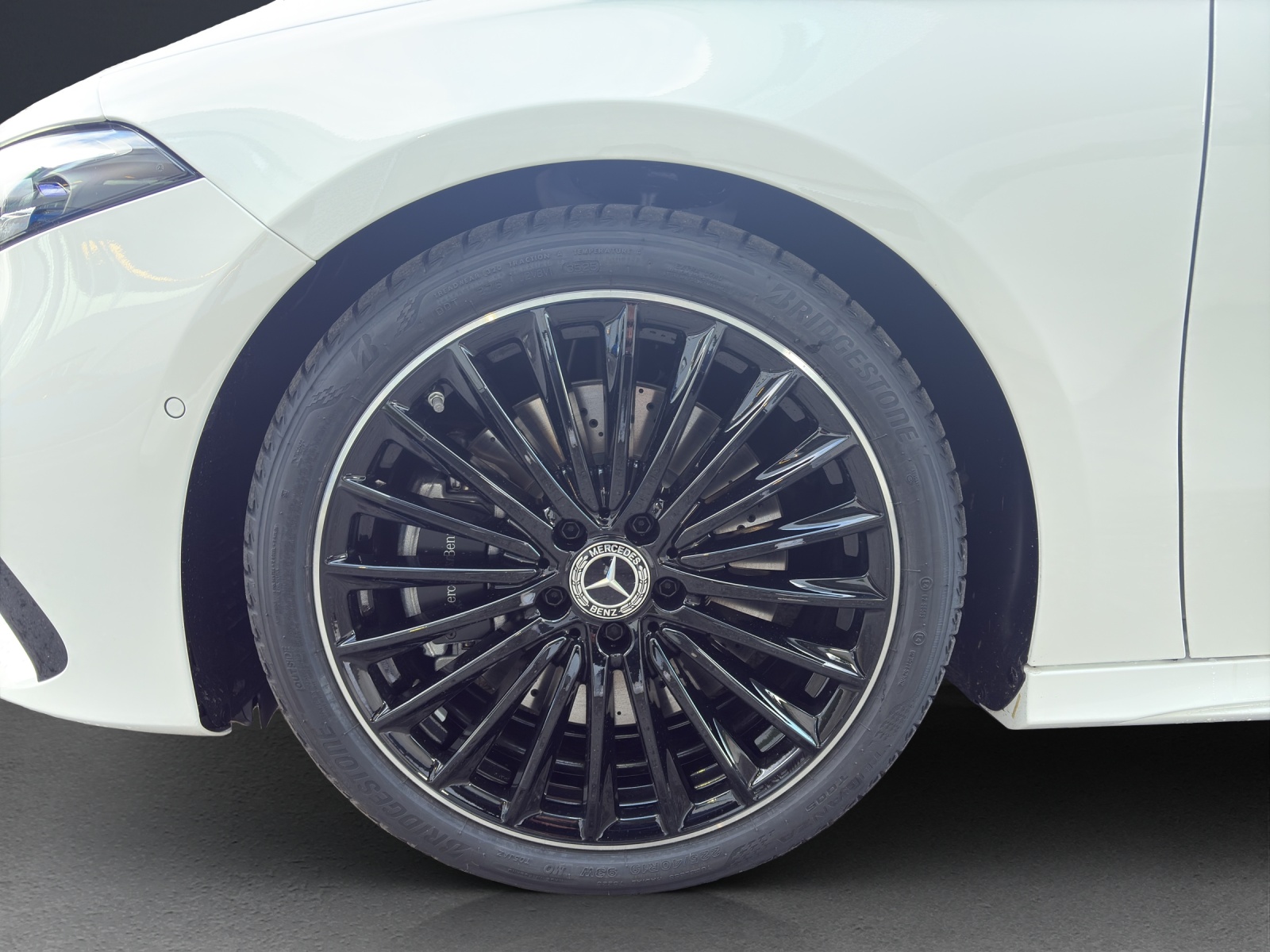 MERCEDES-BENZ A 250 4Matic 8G-DCT-image-6
