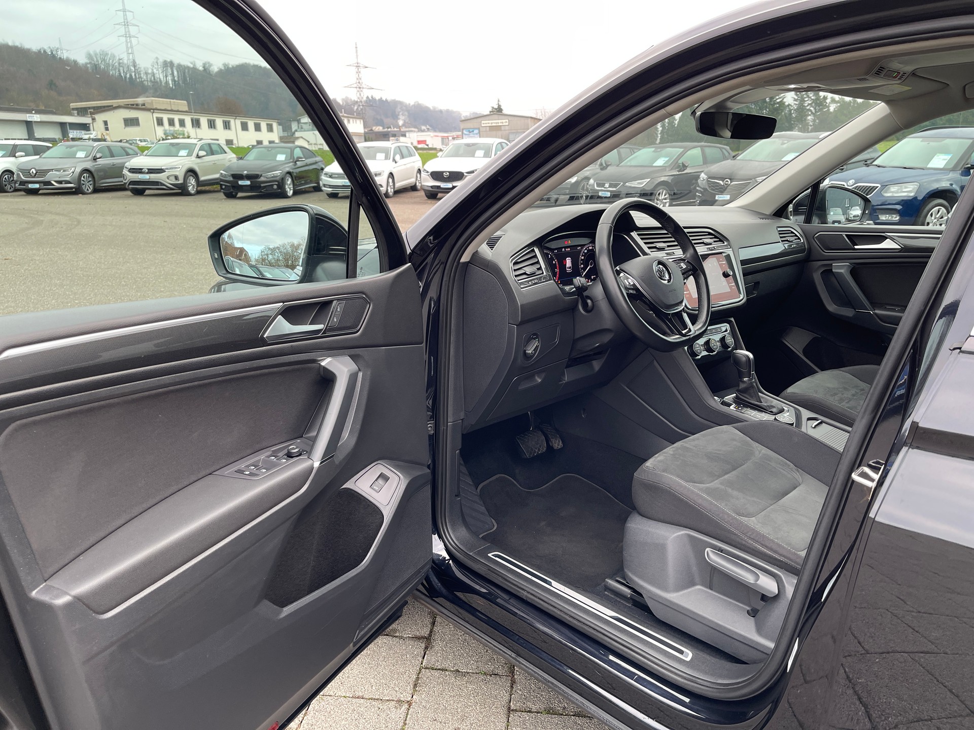 VW Tiguan Allspace 2.0TSI Comfortline 4Motion DSG*7 Plätzer-image-6