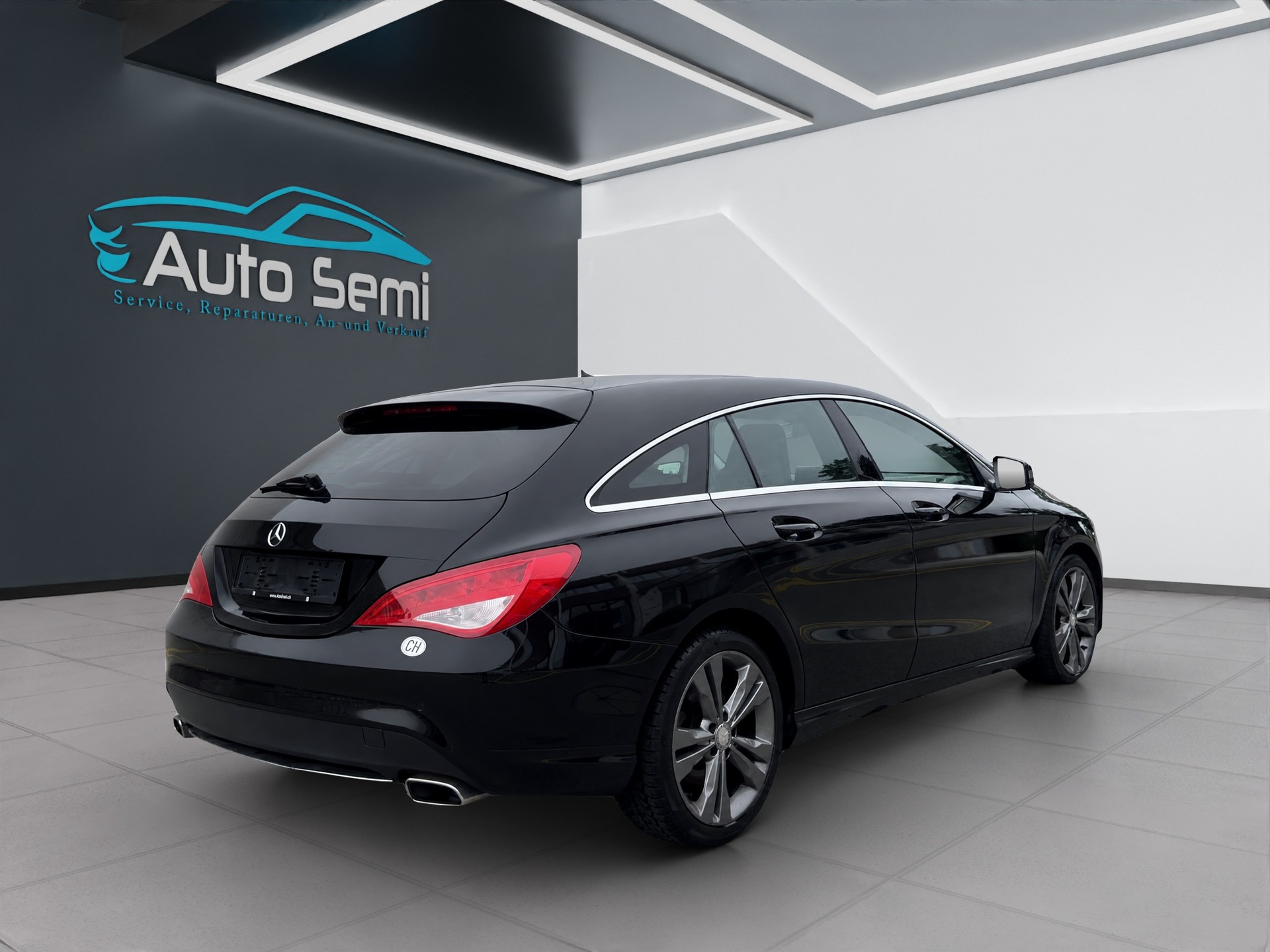 MERCEDES-BENZ CLA Shooting Brake 180 Urban 7G-DCT-image-4