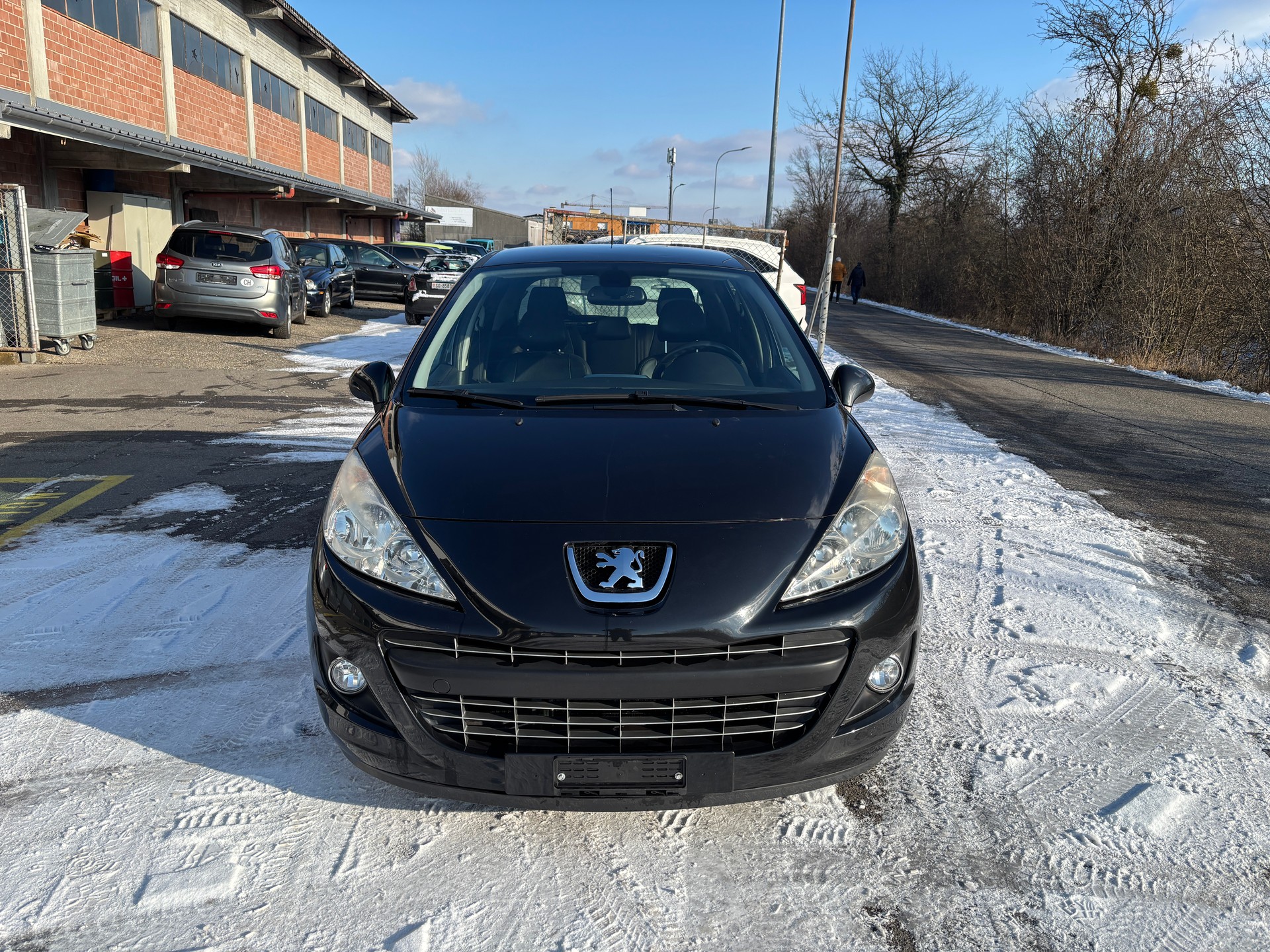PEUGEOT 207 1.6 16V Turbo Allure-image-1