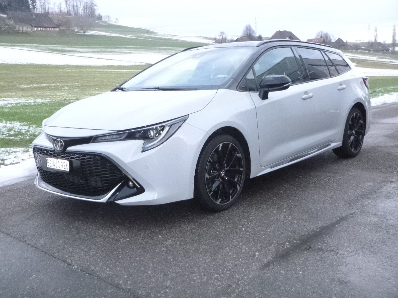 TOYOTA Corolla Touring Sports 2.0 (Kombi)