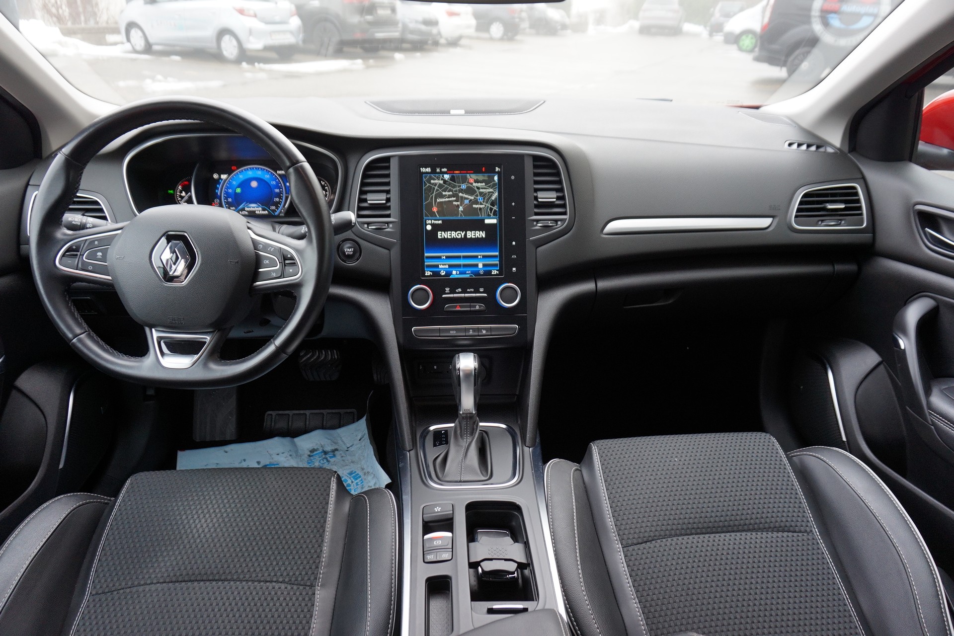 RENAULT Mégane 1.2 16V Turbo Bose EDC-image-5