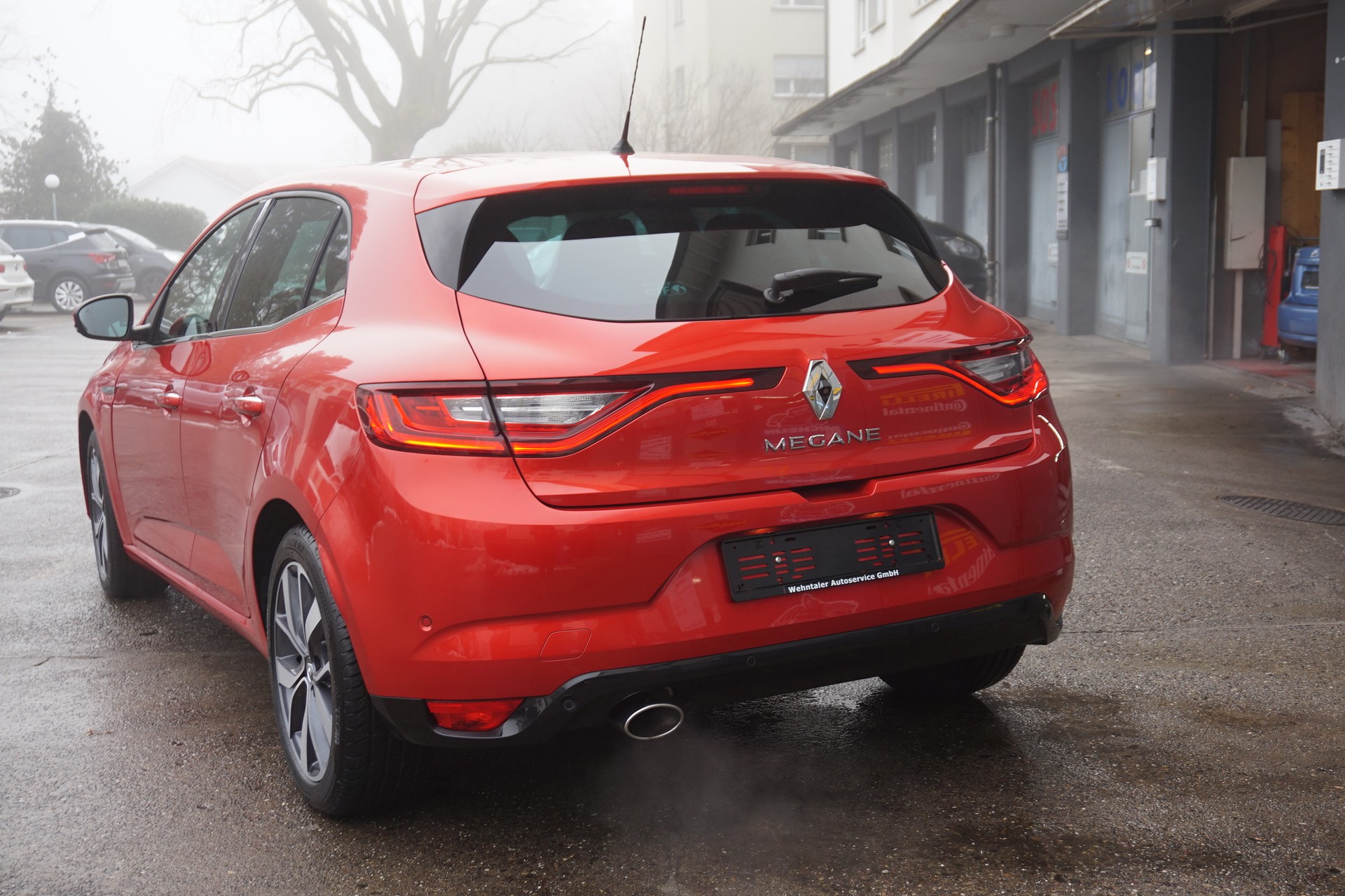RENAULT Mégane 1.2 16V Turbo Bose EDC-image-2