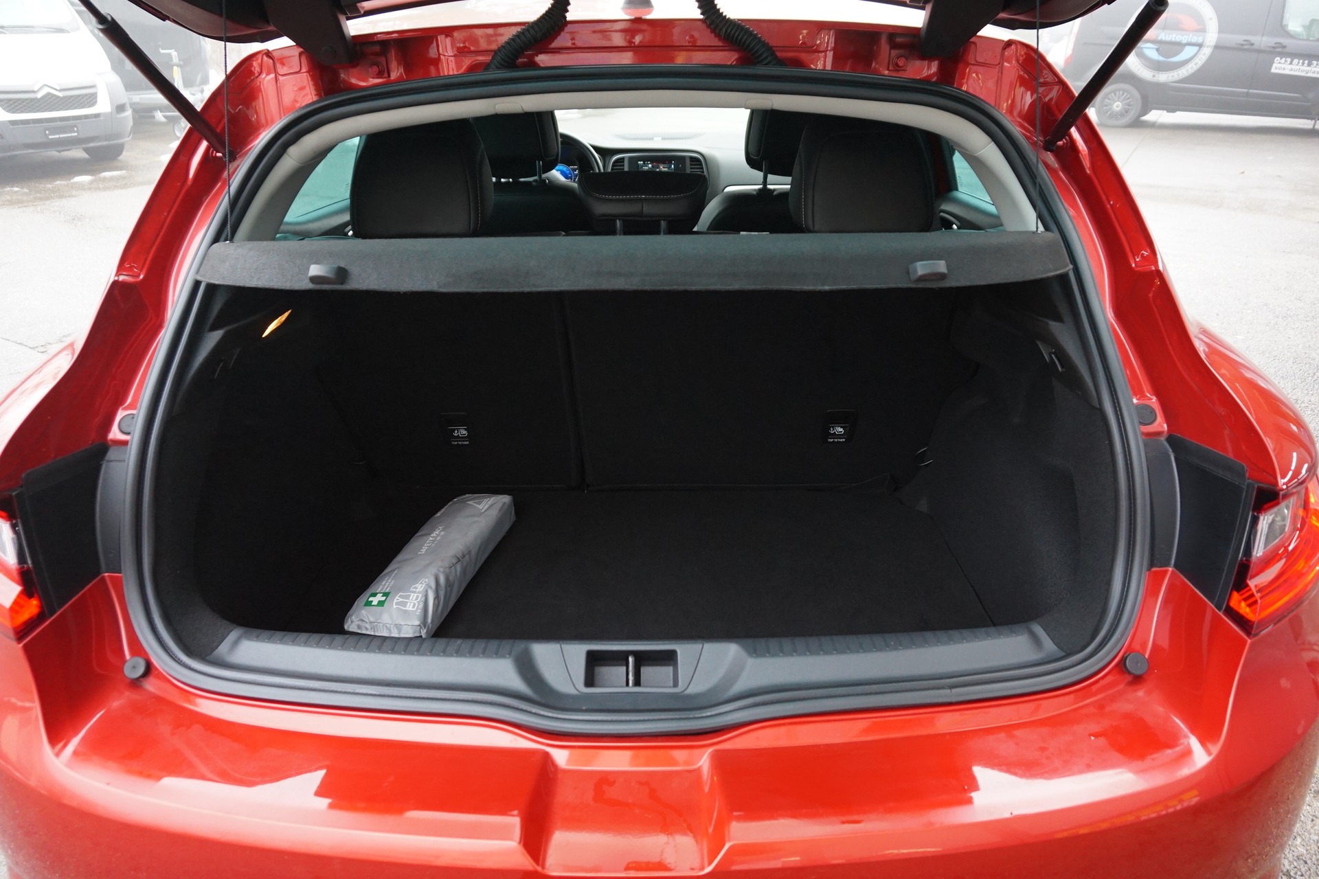 RENAULT Mégane 1.2 16V Turbo Bose EDC-image-3