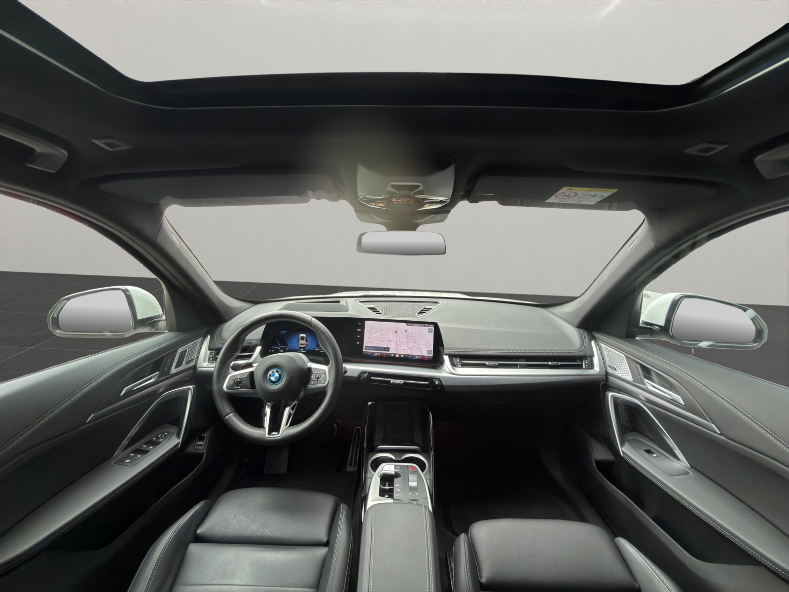 BMW iX1 30 xDrive M Sport-image-7