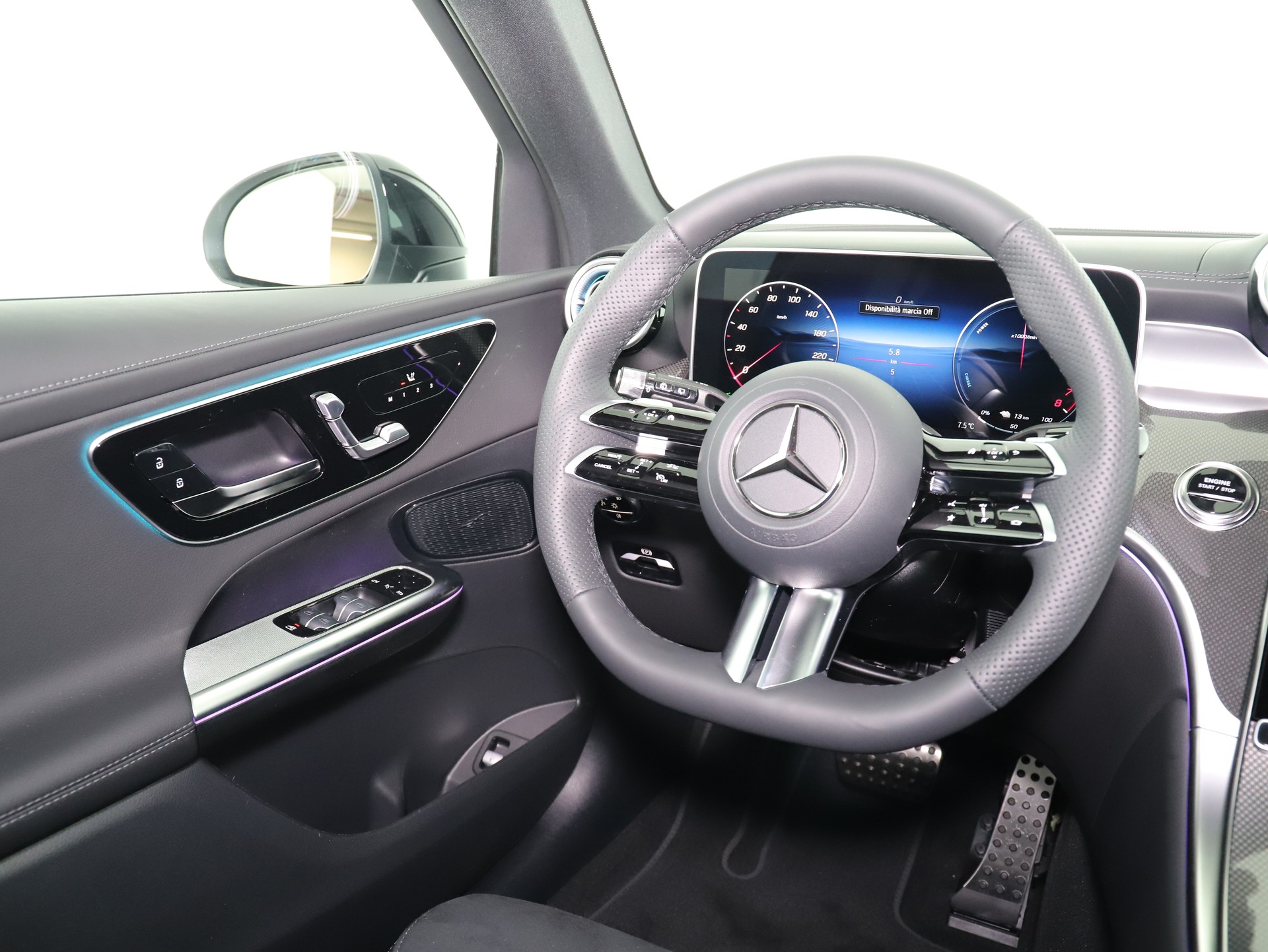 MERCEDES-BENZ GLC 300 e 4M 9G-Tronic-image-13