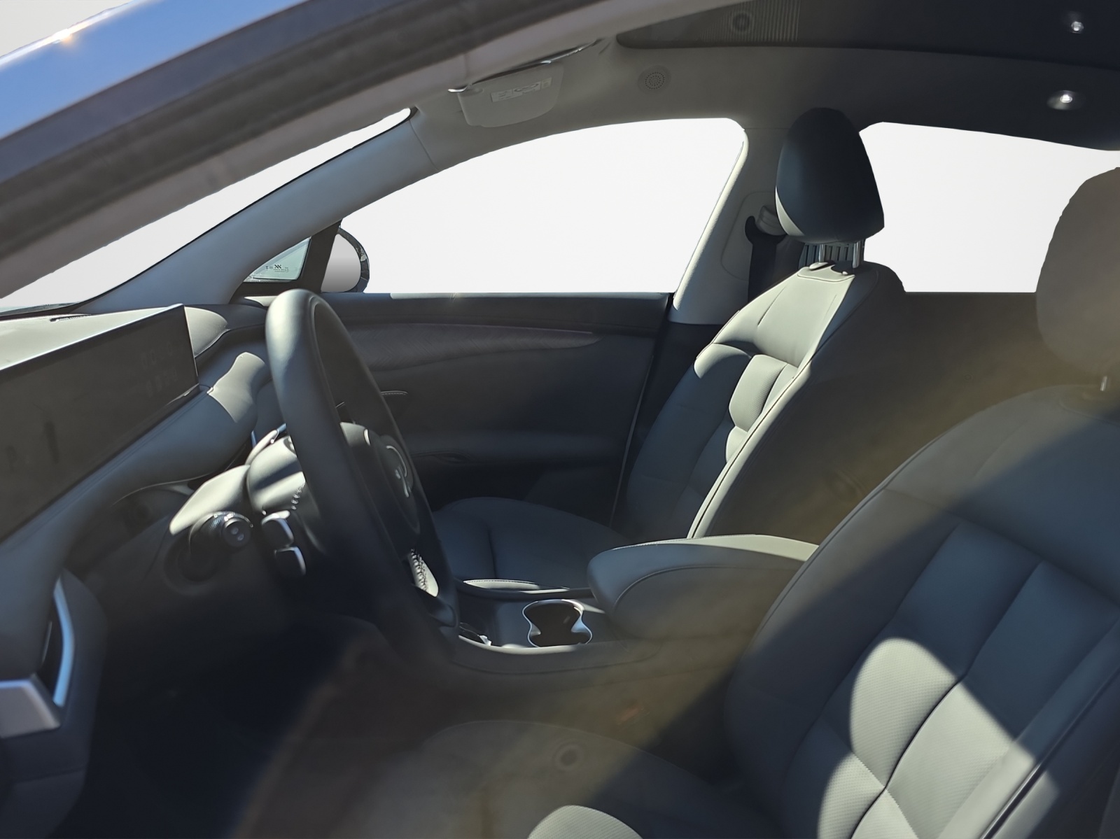 MG IM6 100 kWh Performance 21 4WD-image-9