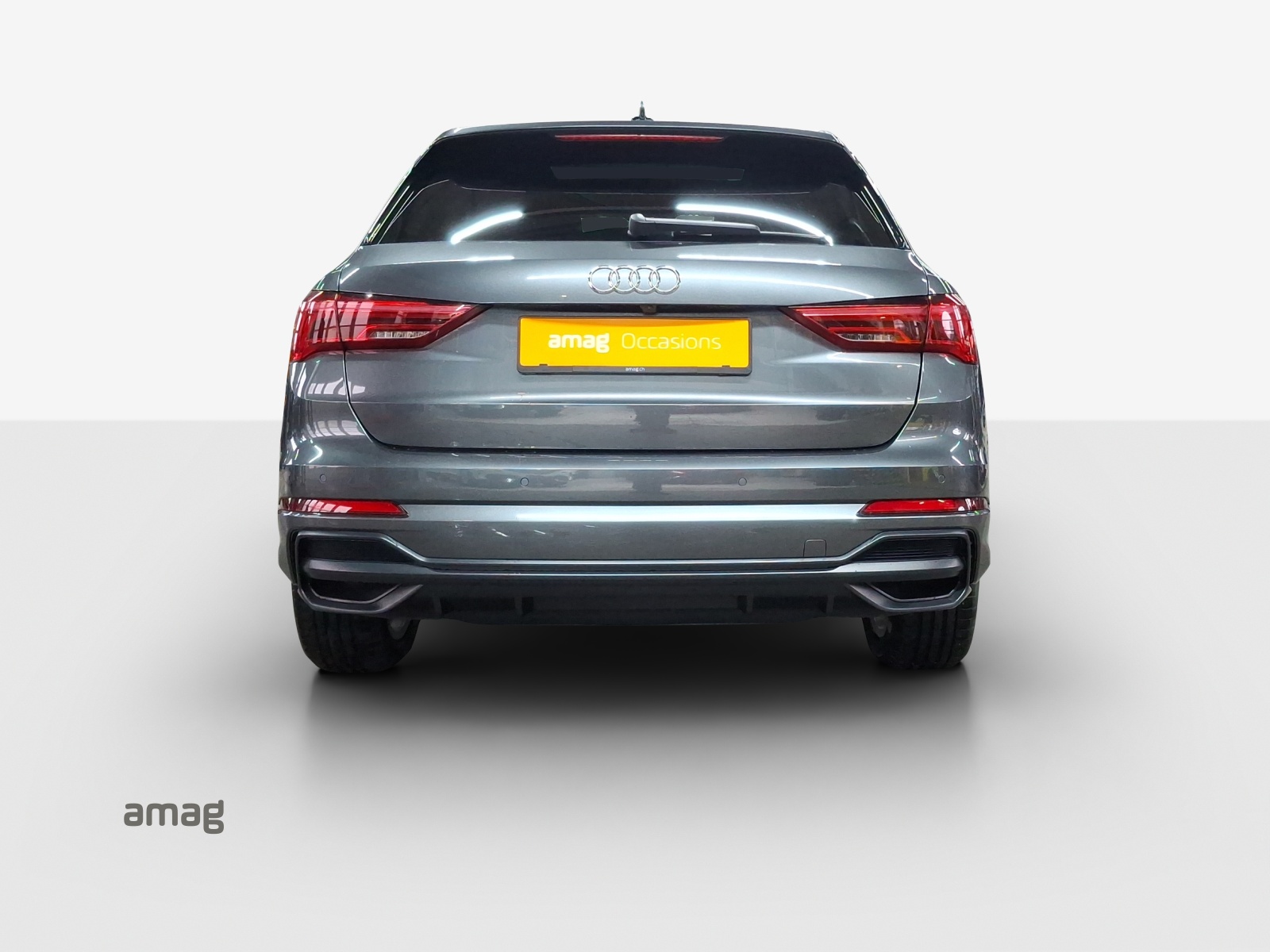 AUDI Q3 35 TFSI S line Attraction S-tronic-image-3