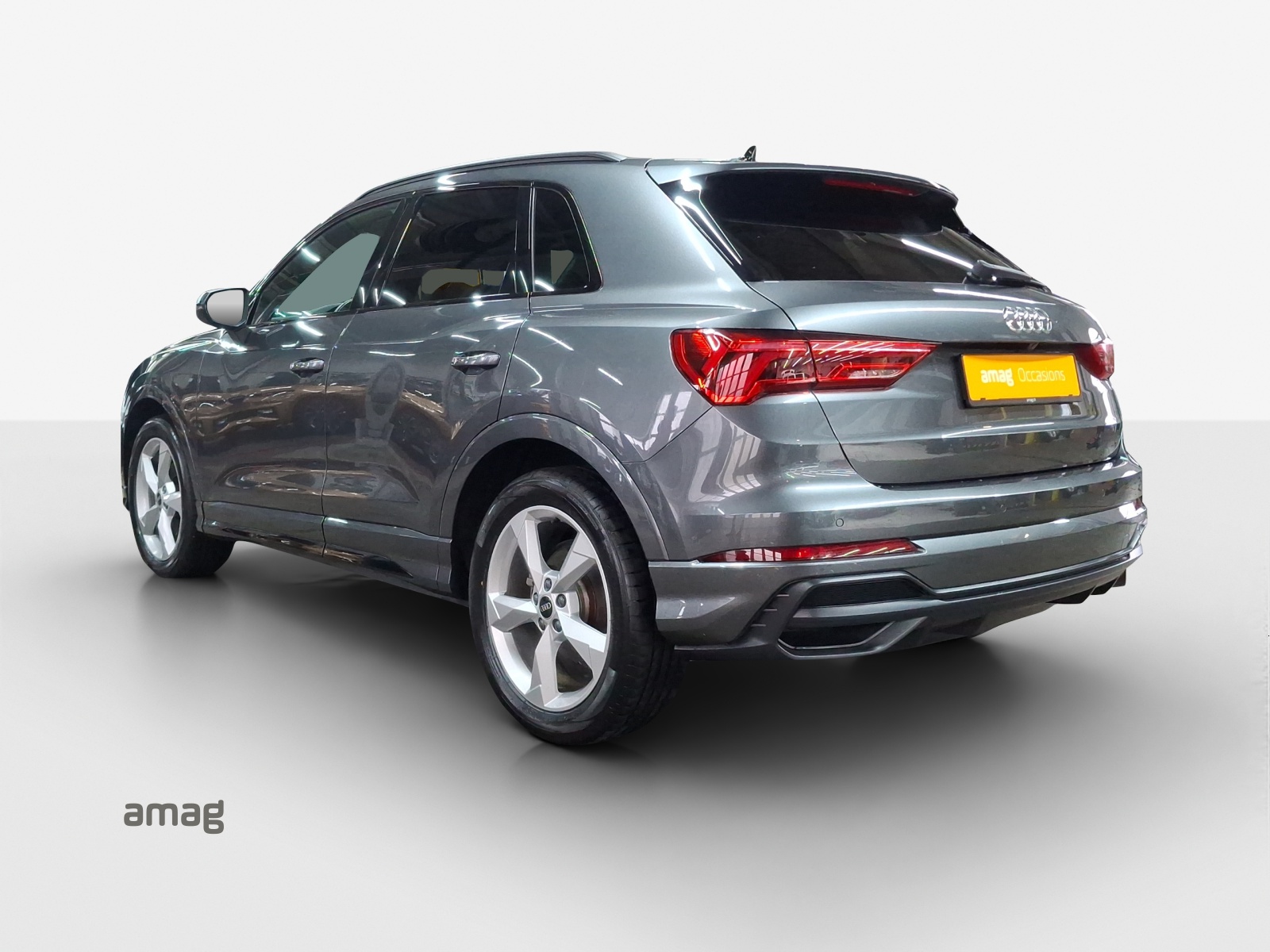 AUDI Q3 35 TFSI S line Attraction S-tronic-image-2