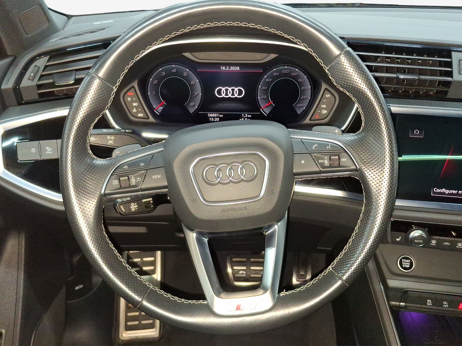 AUDI Q3 35 TFSI S line Attraction S-tronic-image-9