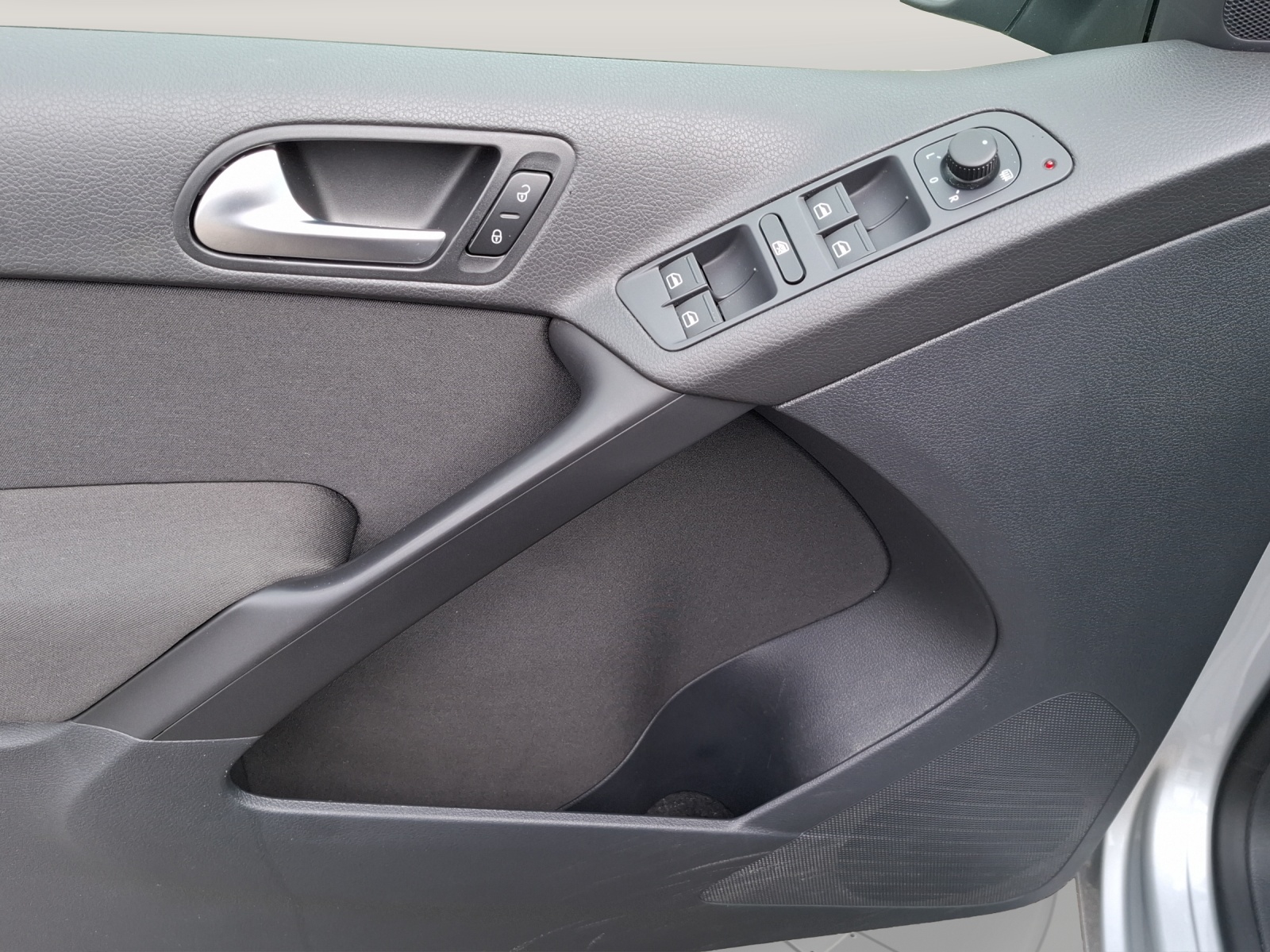 VW Tiguan 1.4 TSI BlueMotion Trend&Fun 4x2-image-15