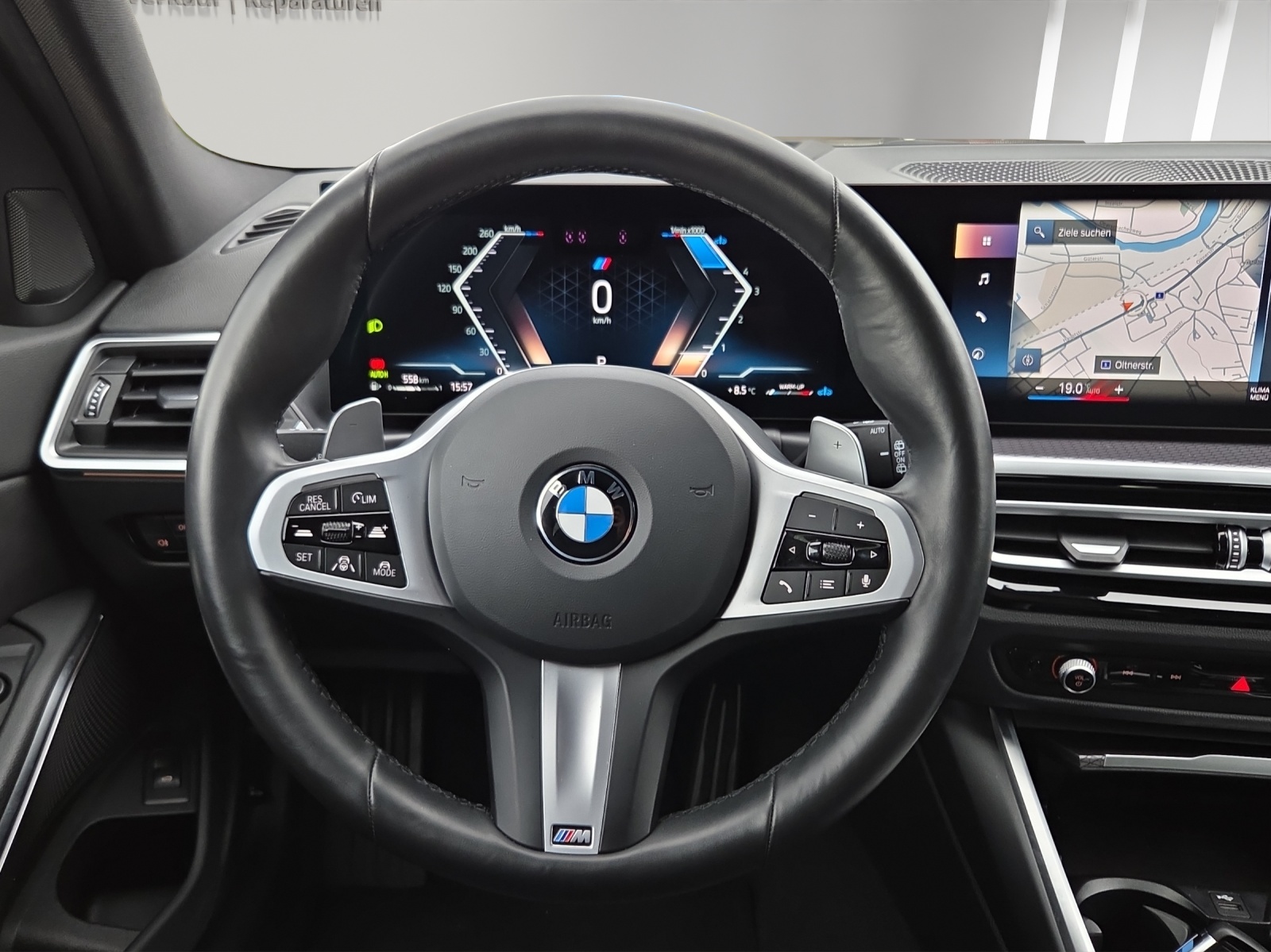 BMW 320d xDrive 48V Touring Steptronic M Sport-image-7