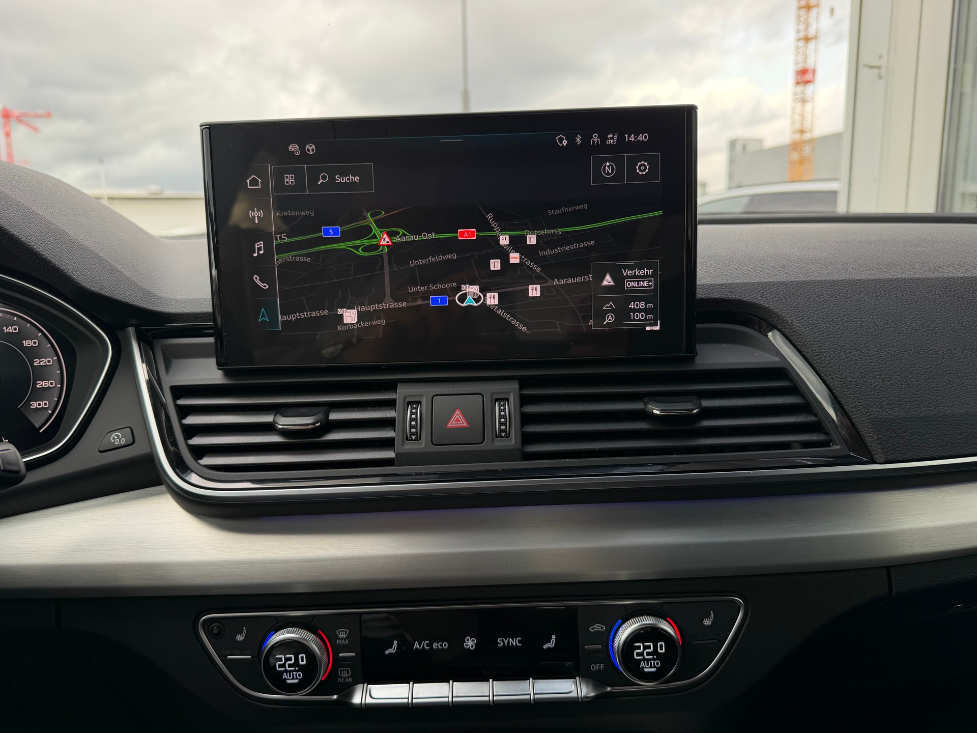 AUDI Q5 40 TDI Black Edition quattro S-tronic-image-27