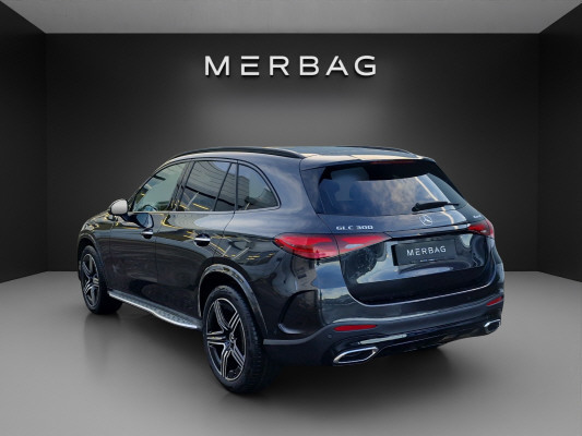 MERCEDES-BENZ GLC 300 4Matic 9G-Tronic-image-3