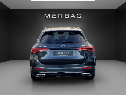 MERCEDES-BENZ GLC 300 4Matic 9G-Tronic-image-5