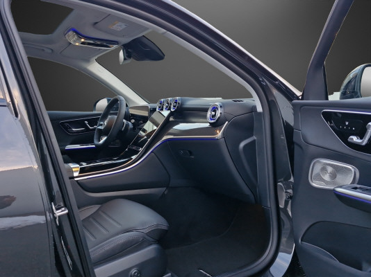 MERCEDES-BENZ GLC 300 4Matic 9G-Tronic-image-10