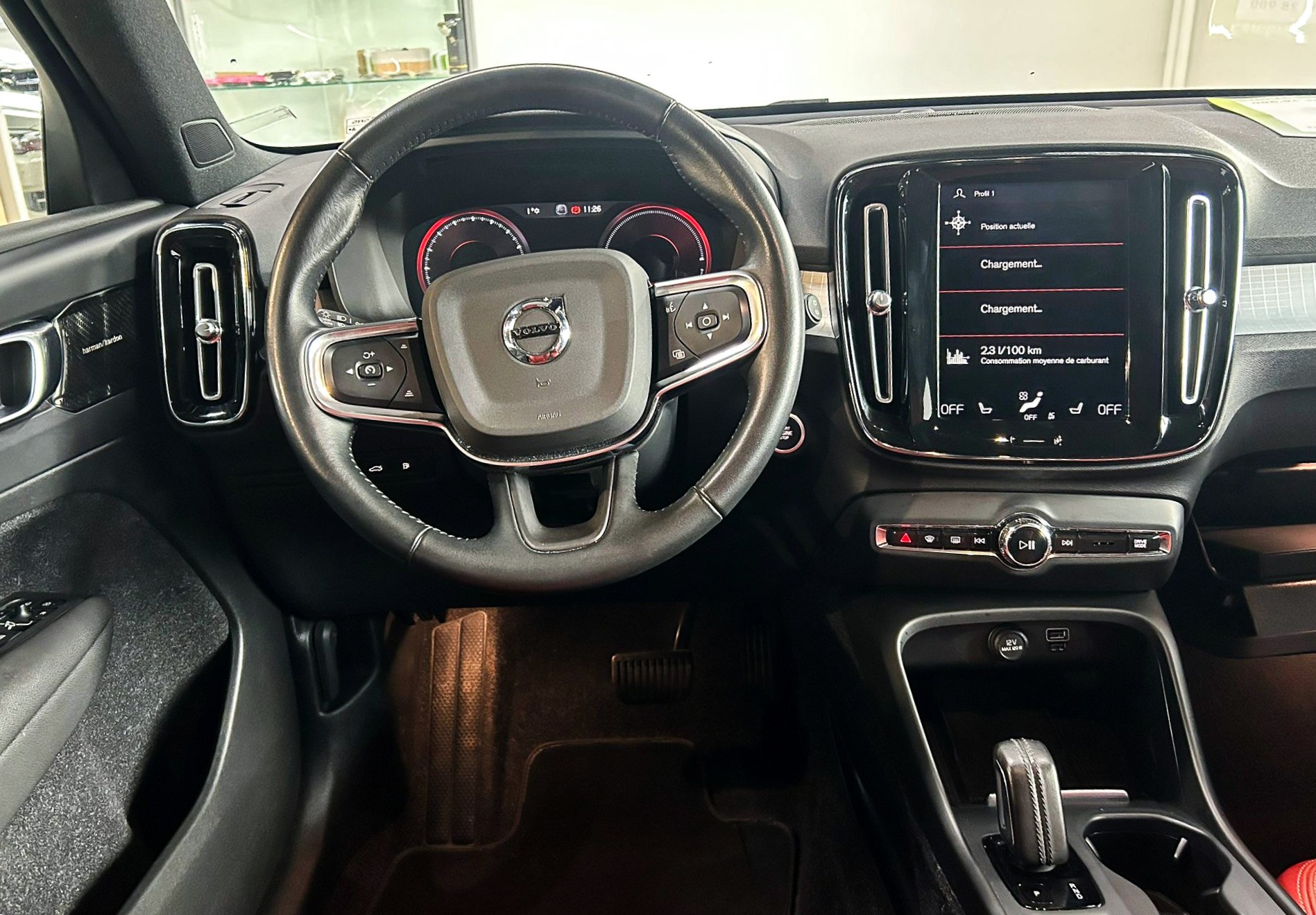 VOLVO XC40 T5 TwE Momentum DCT-image-12