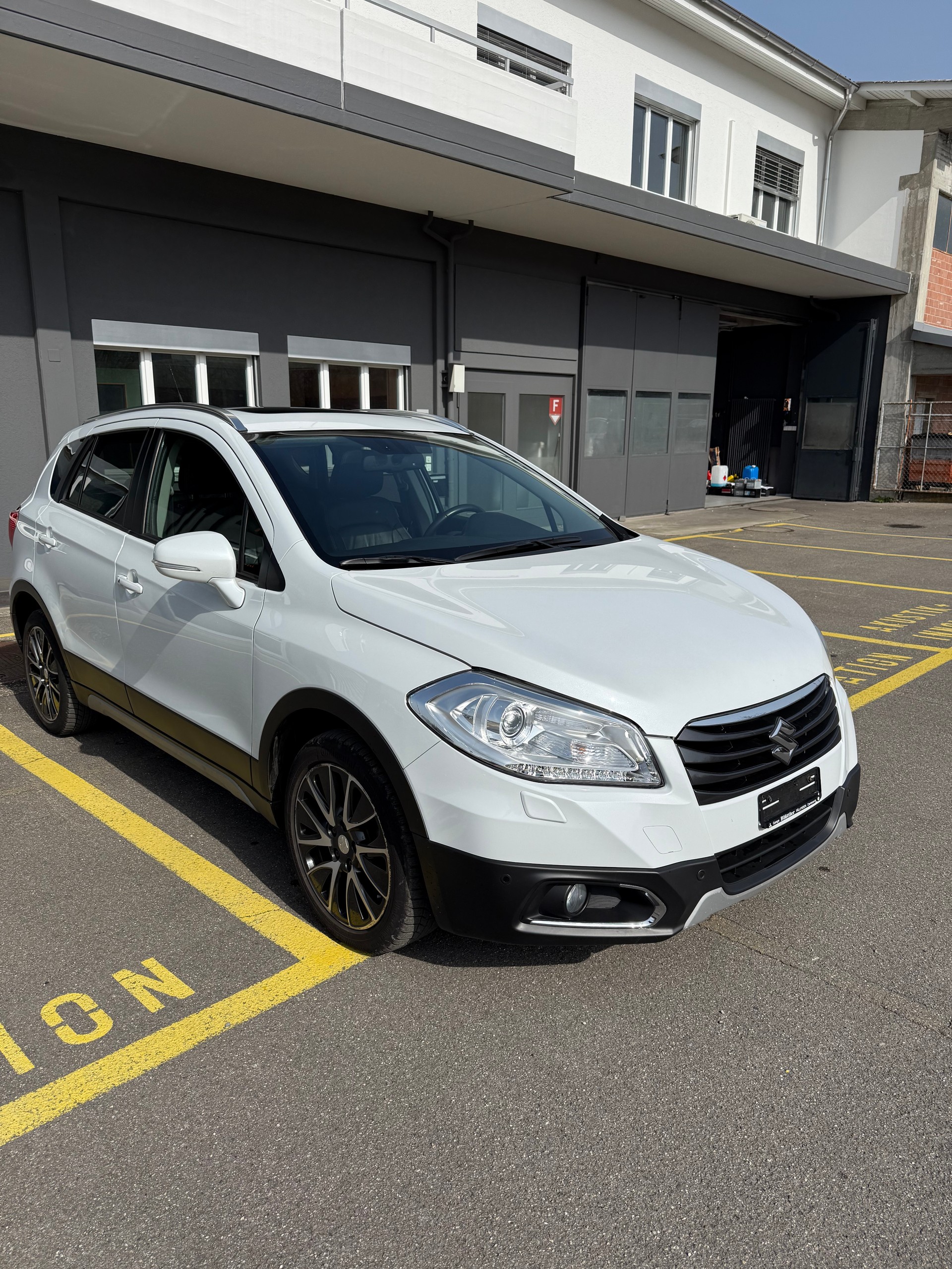 SUZUKI SX4 S-Cross 1.6 TD GL Top 4WD-image-7