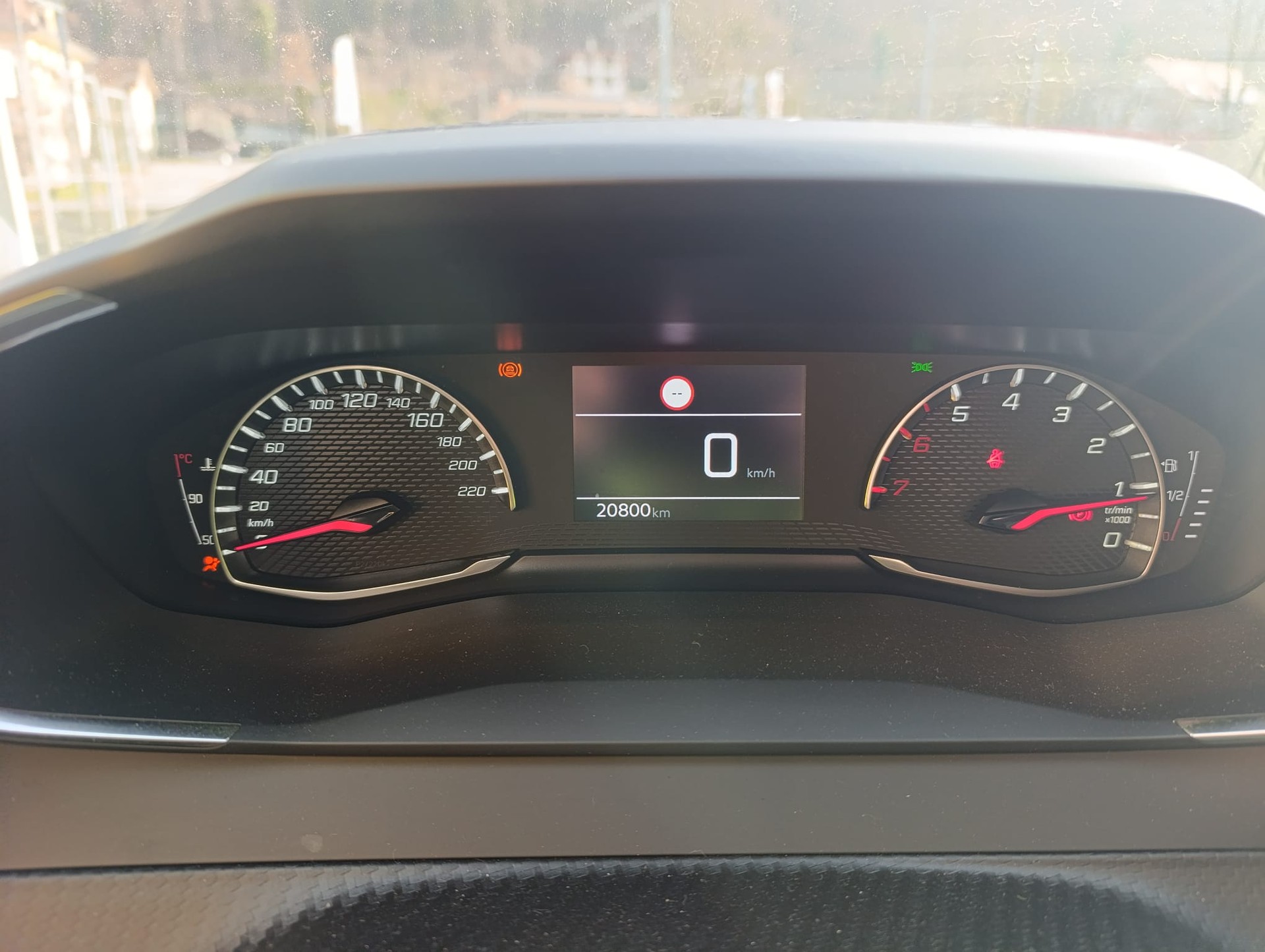 PEUGEOT 208 1.2 PureTech Active Pack-image-7