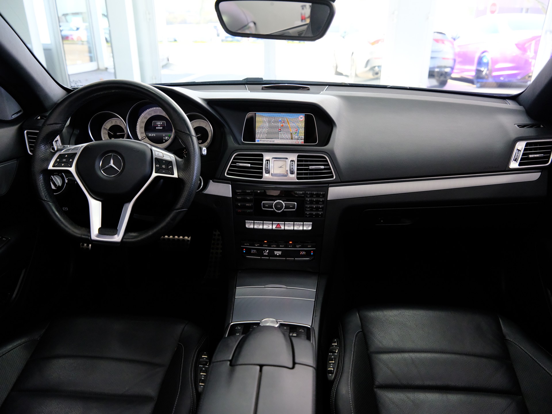MERCEDES-BENZ E 250 AMG LINE 7G-Tronic-image-15