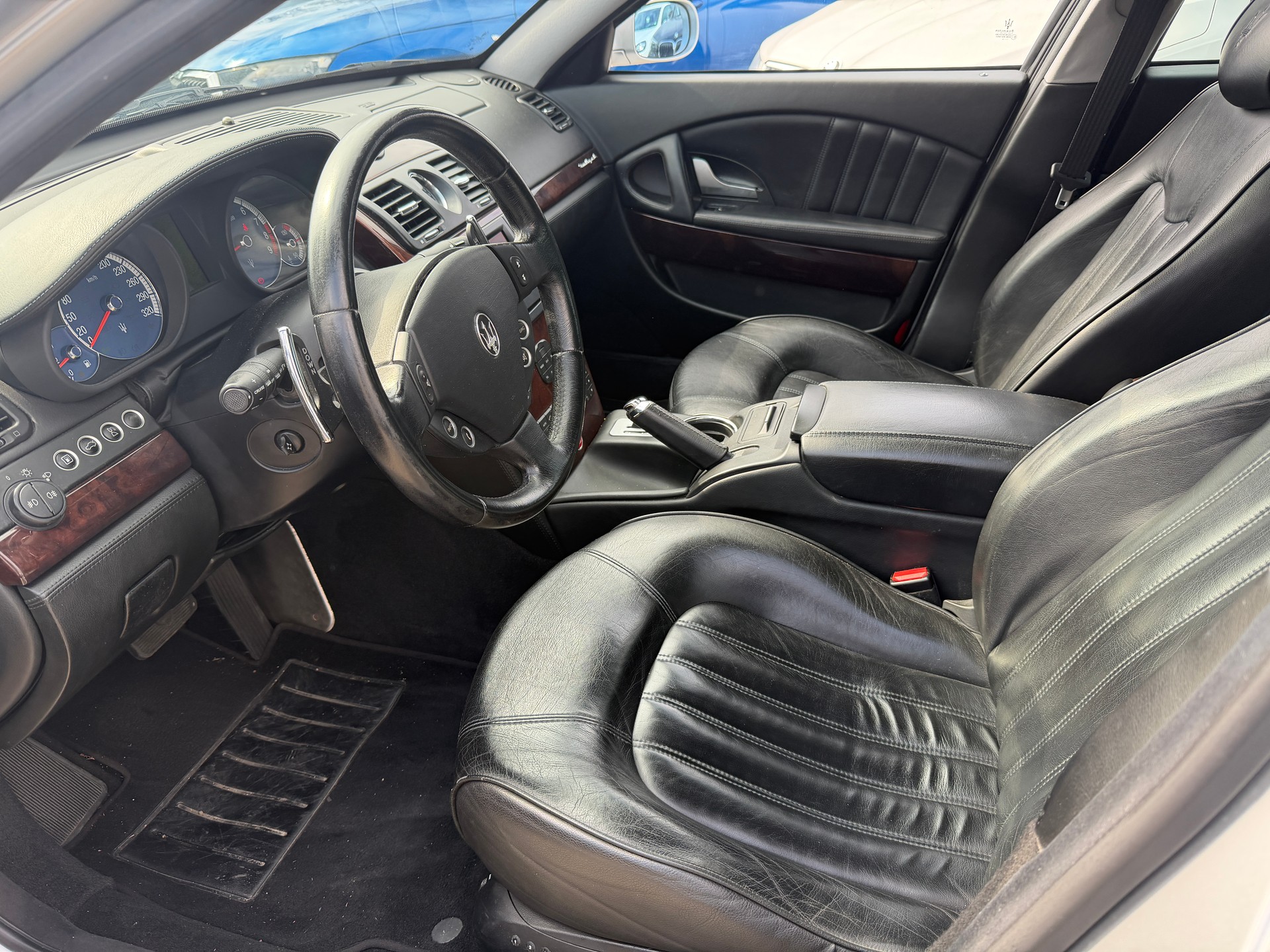 MASERATI Quattroporte 4.2 V8 DuoSelect-image-10