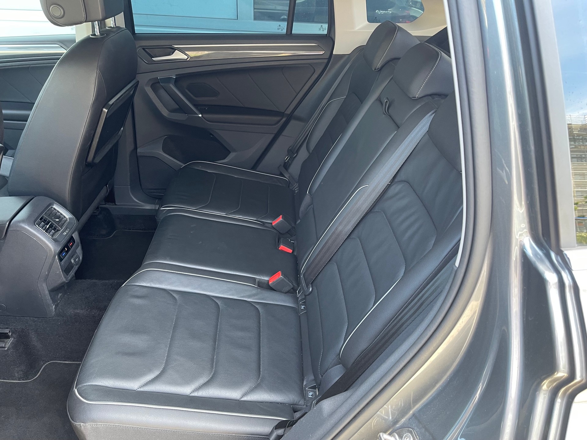 VW Tiguan 2.0TSI Highline 4Motion DSG-image-4