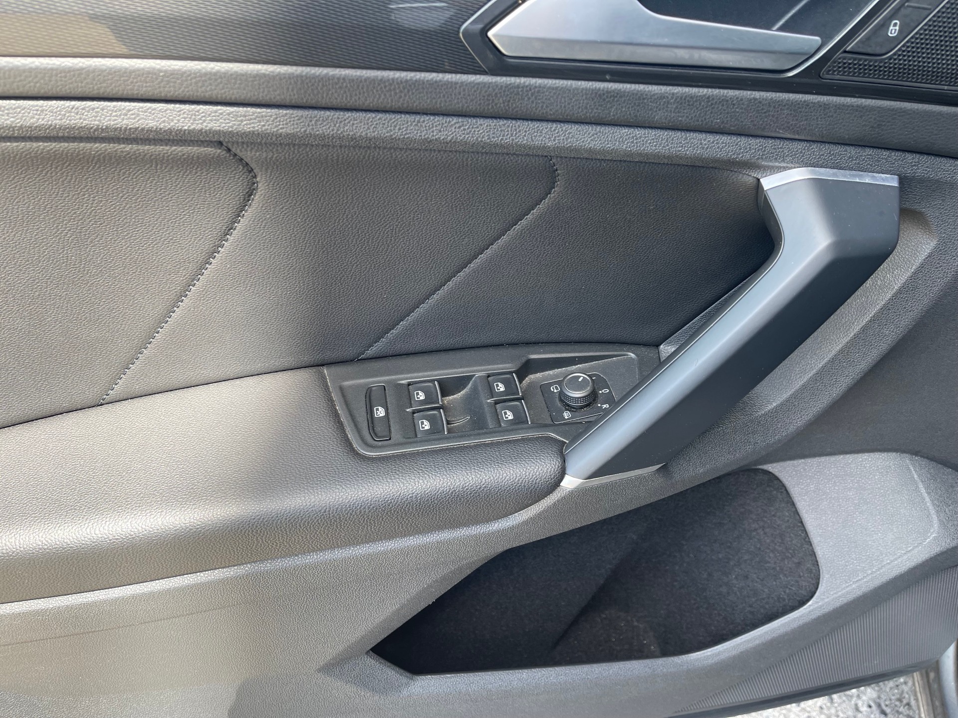 VW Tiguan 2.0TSI Highline 4Motion DSG-image-9