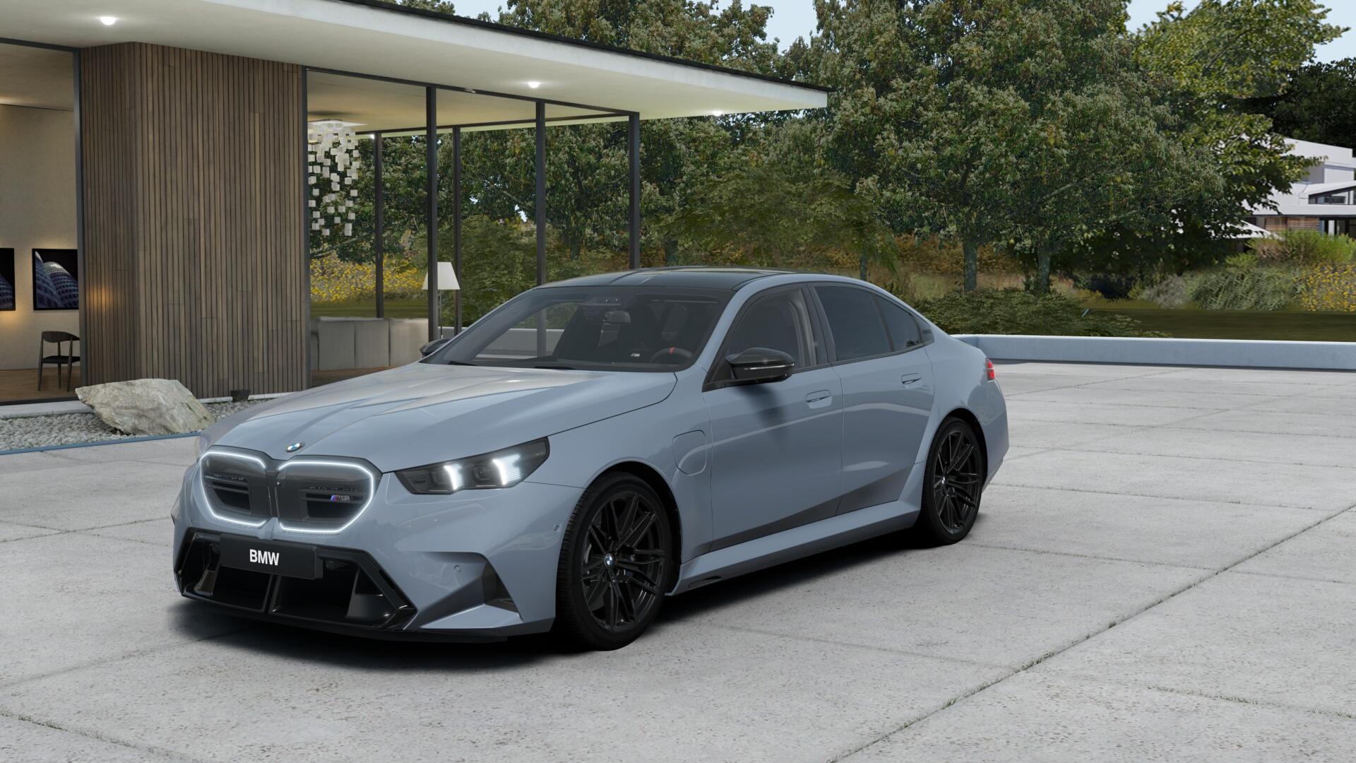 BMW M5 xDrive-image-0
