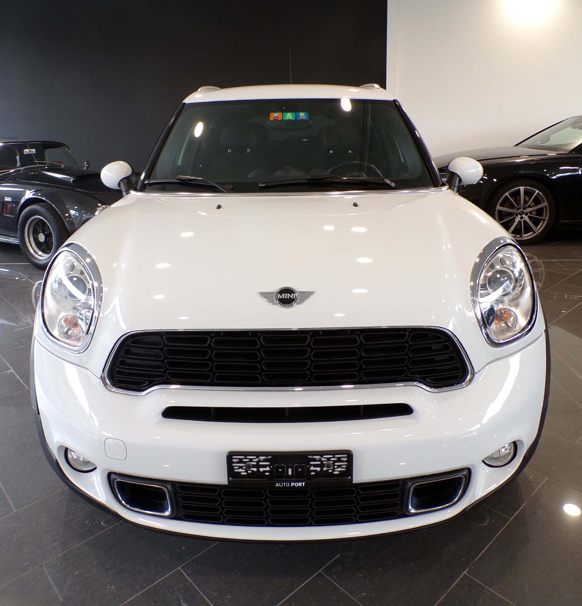MINI S ALL4-showroom-element-2