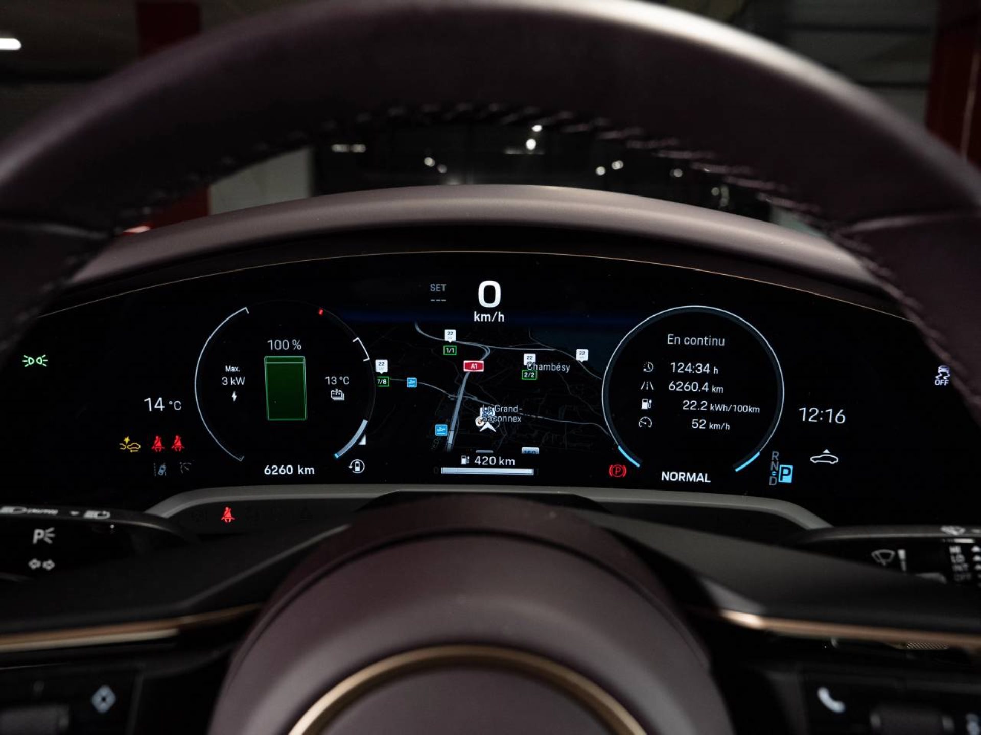 PORSCHE Taycan 4S-image-11