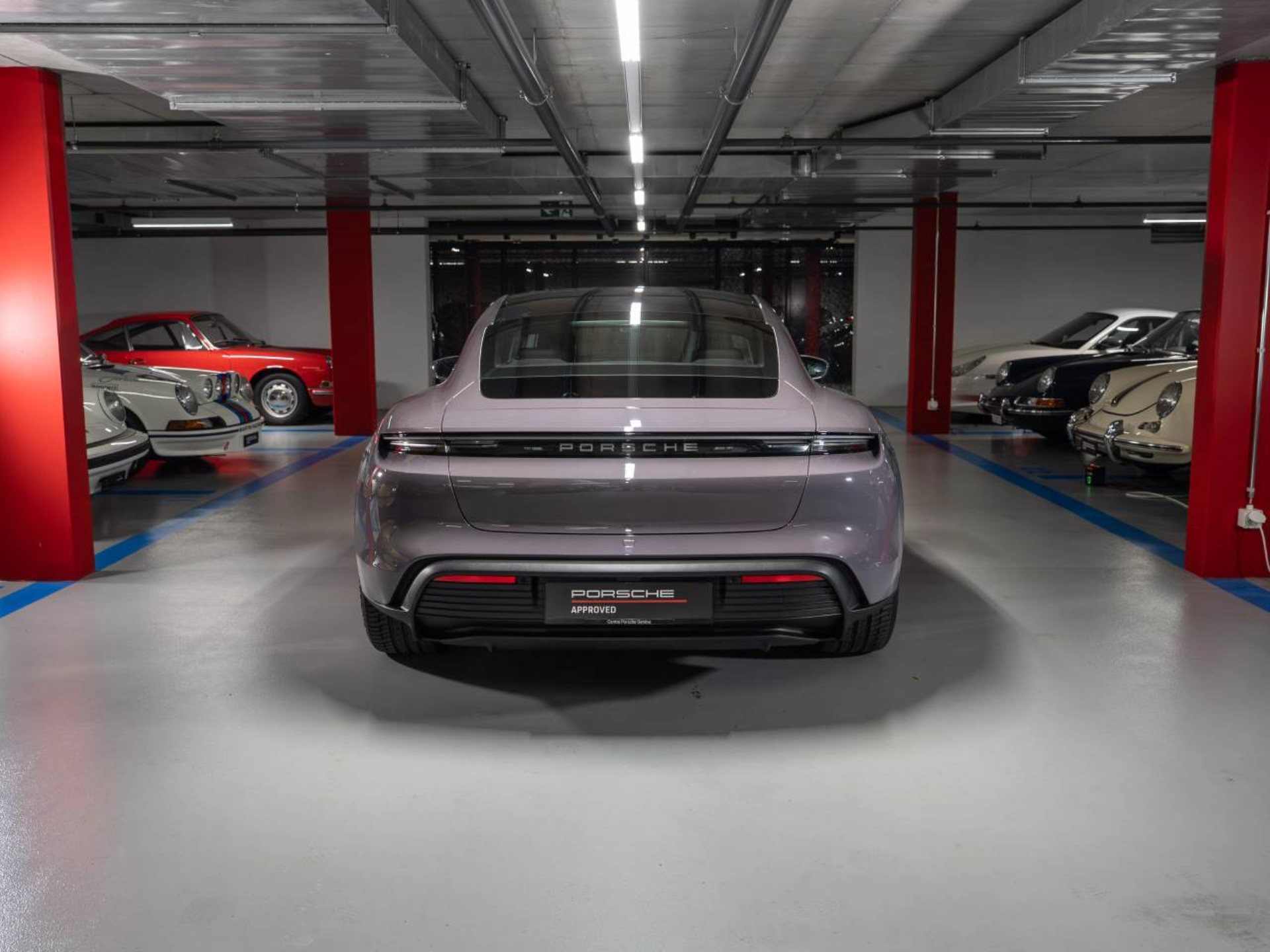 PORSCHE Taycan 4S-image-6