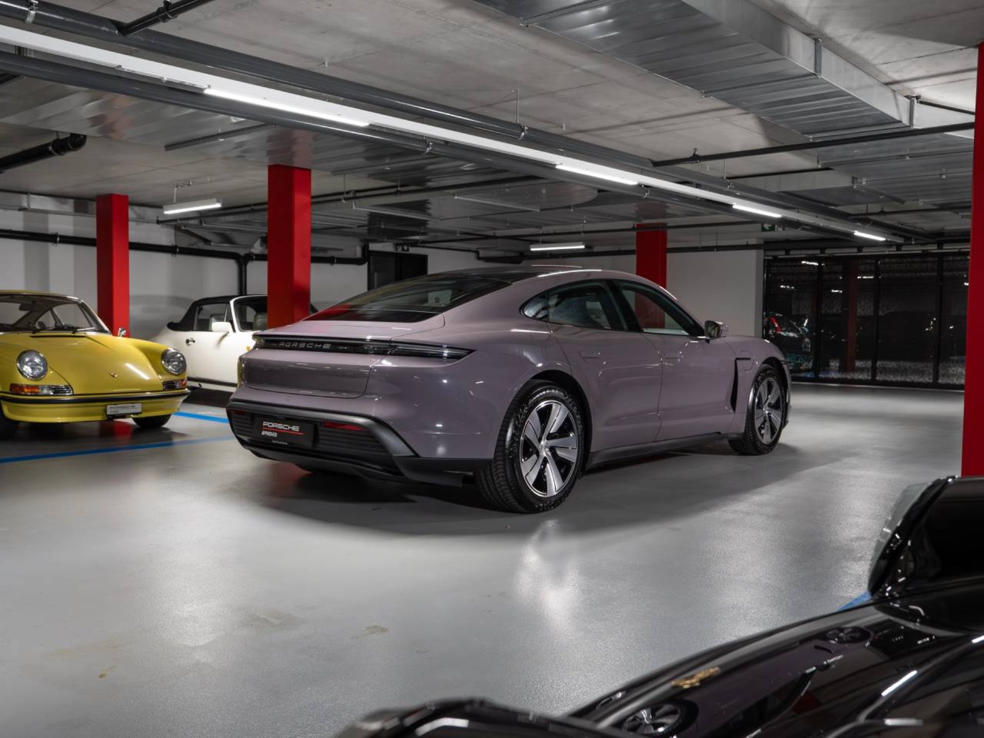 PORSCHE Taycan 4S-image-7
