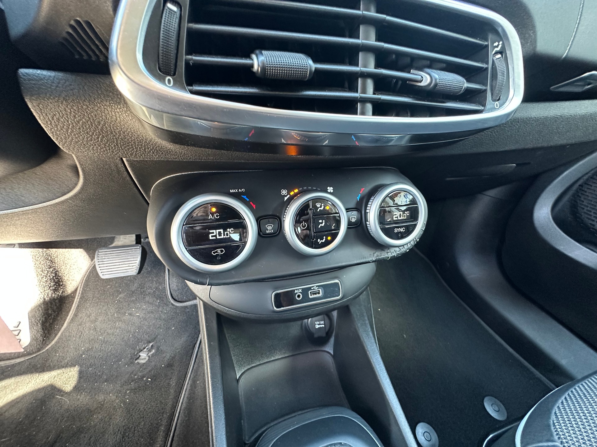 FIAT 500X 1.4T Lounge DCT-image-16