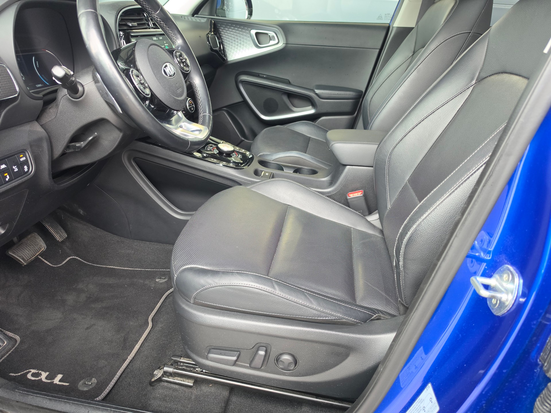 KIA e Soul Style-image-2