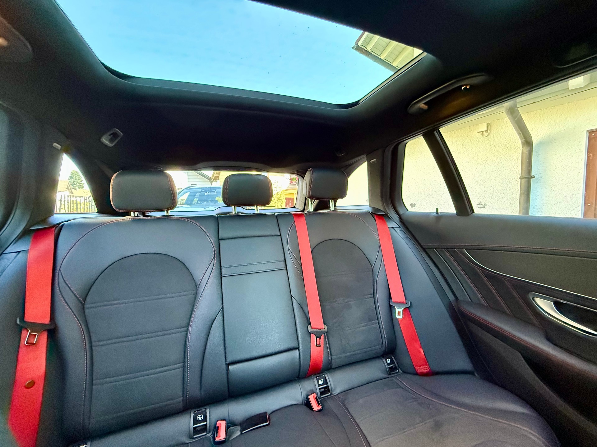 MERCEDES-BENZ C 43 AMG 4Matic 9G-Tronic-image-2