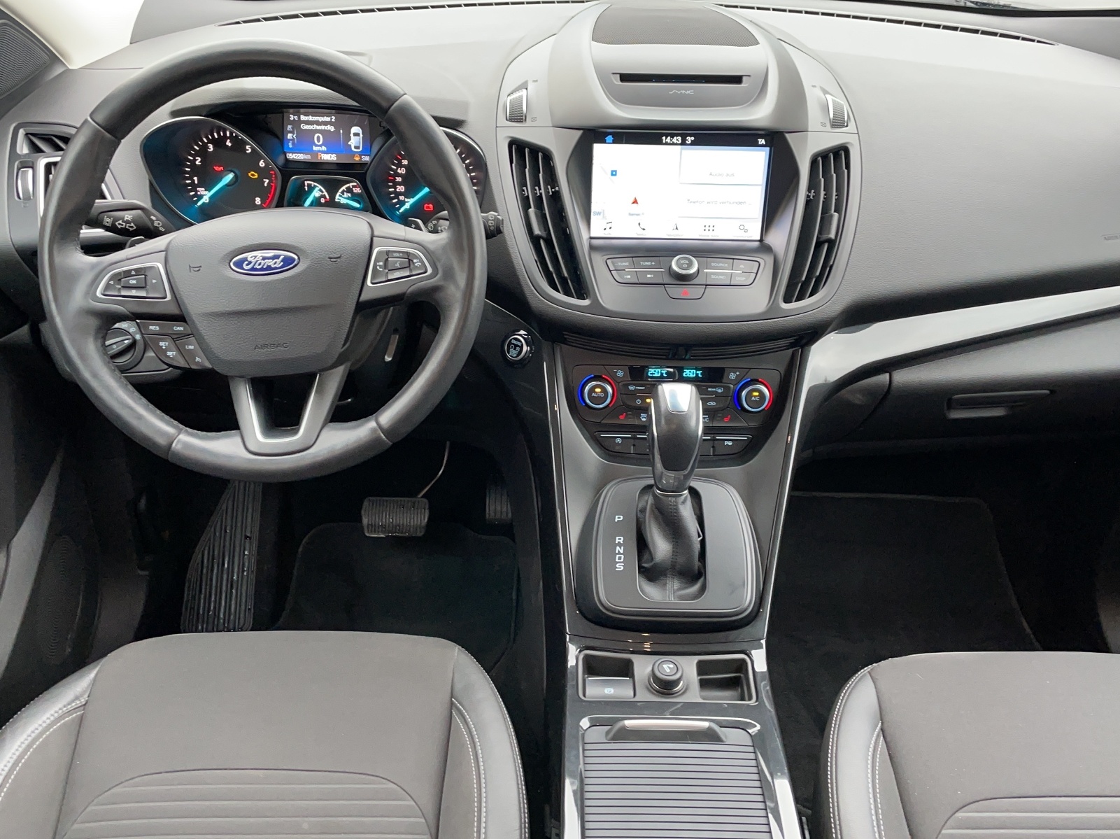 FORD Kuga 1.5 EcoB 182 Titanium-image-8