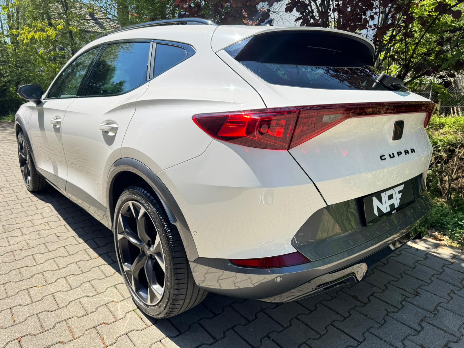 CUPRA Formentor 1.4 e-HYBRID pHEV DSG-image-2