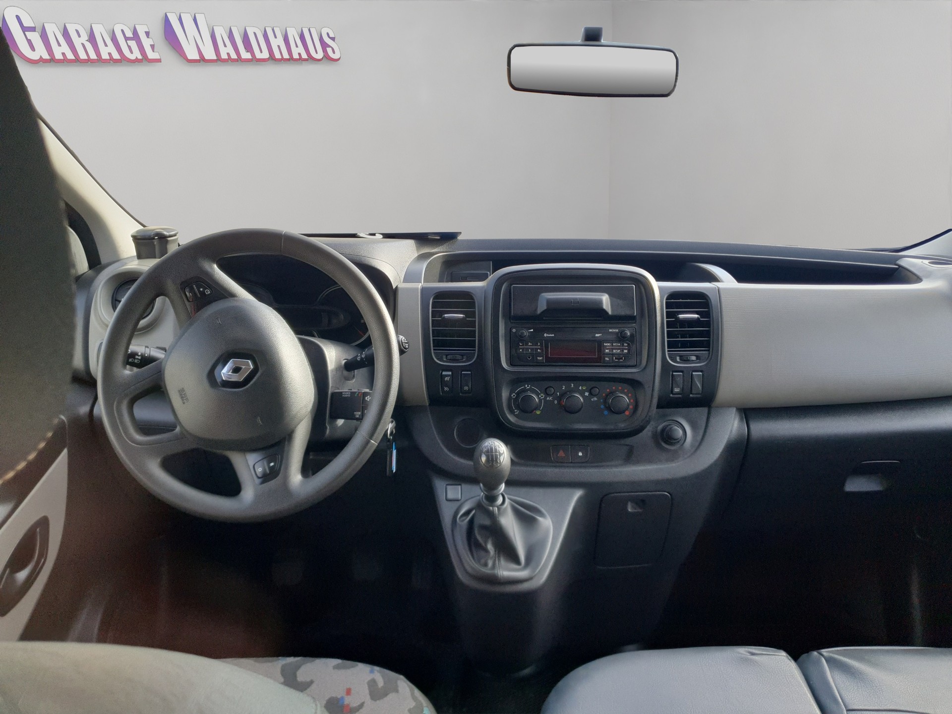 RENAULT Trafic 1.6 ENERGY TwinT. dCi125 2.9t Busin. L1H1-image-12