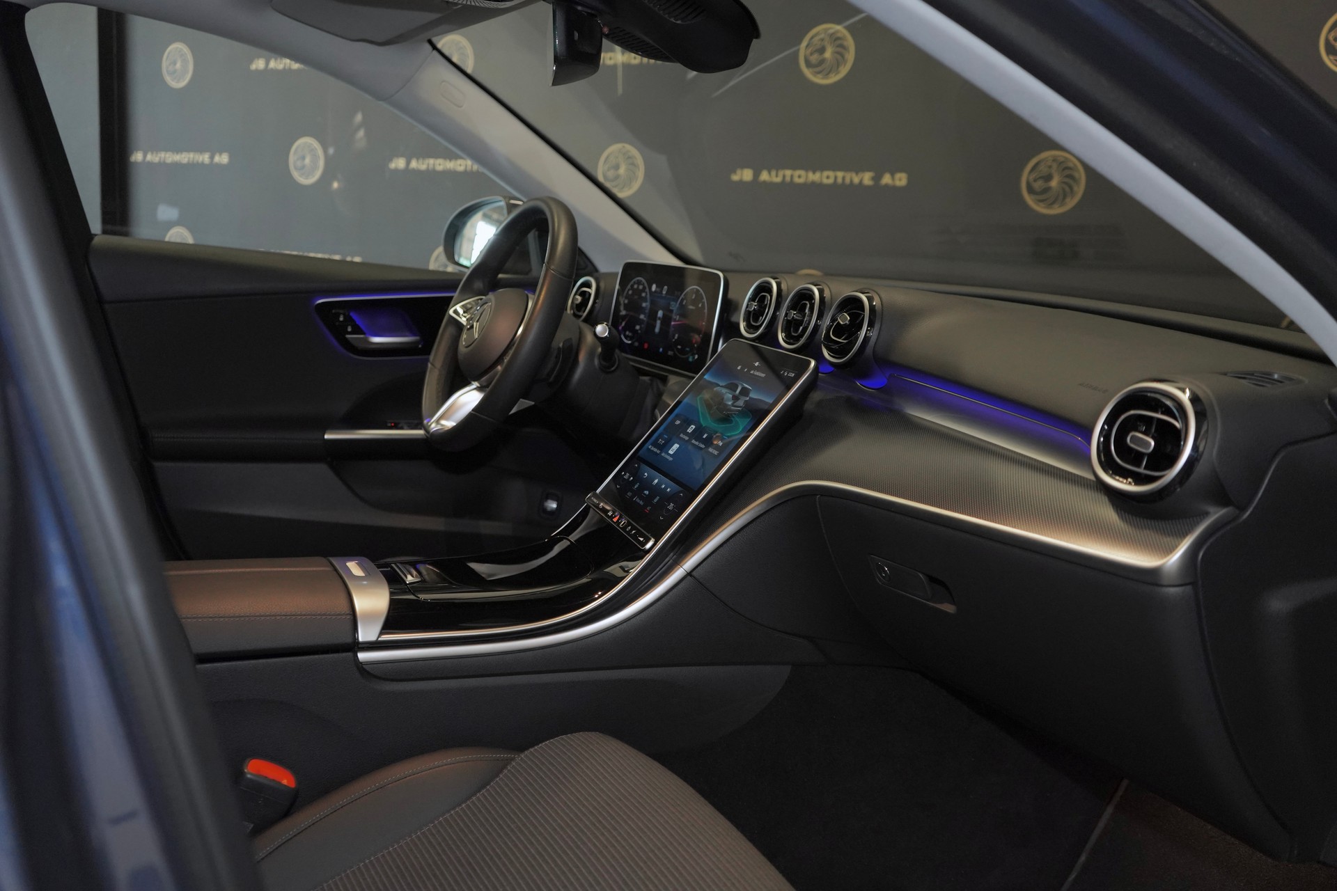 MERCEDES-BENZ C 220 d T 4Matic Avantgarde-image-4