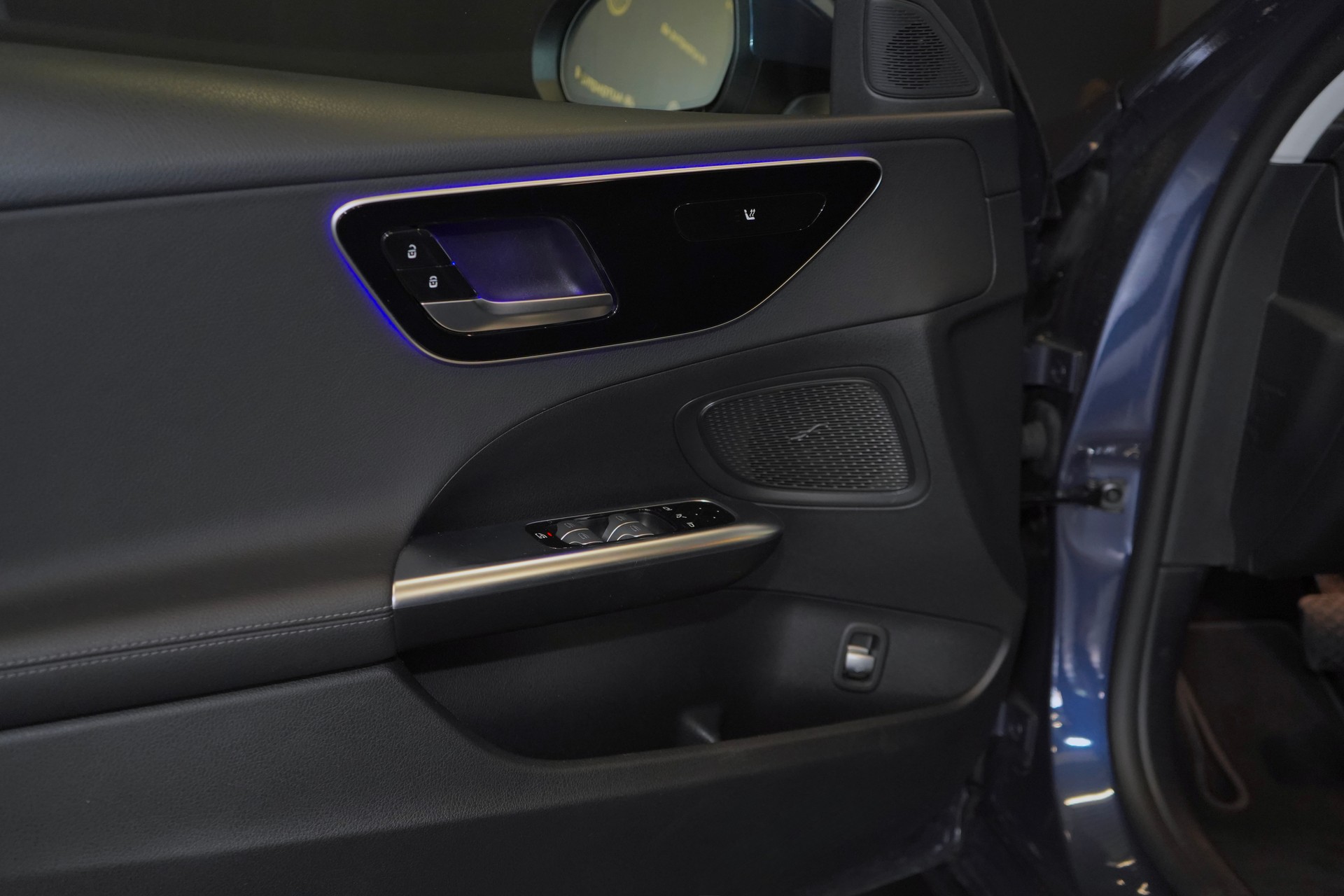 MERCEDES-BENZ C 220 d T 4Matic Avantgarde-image-6