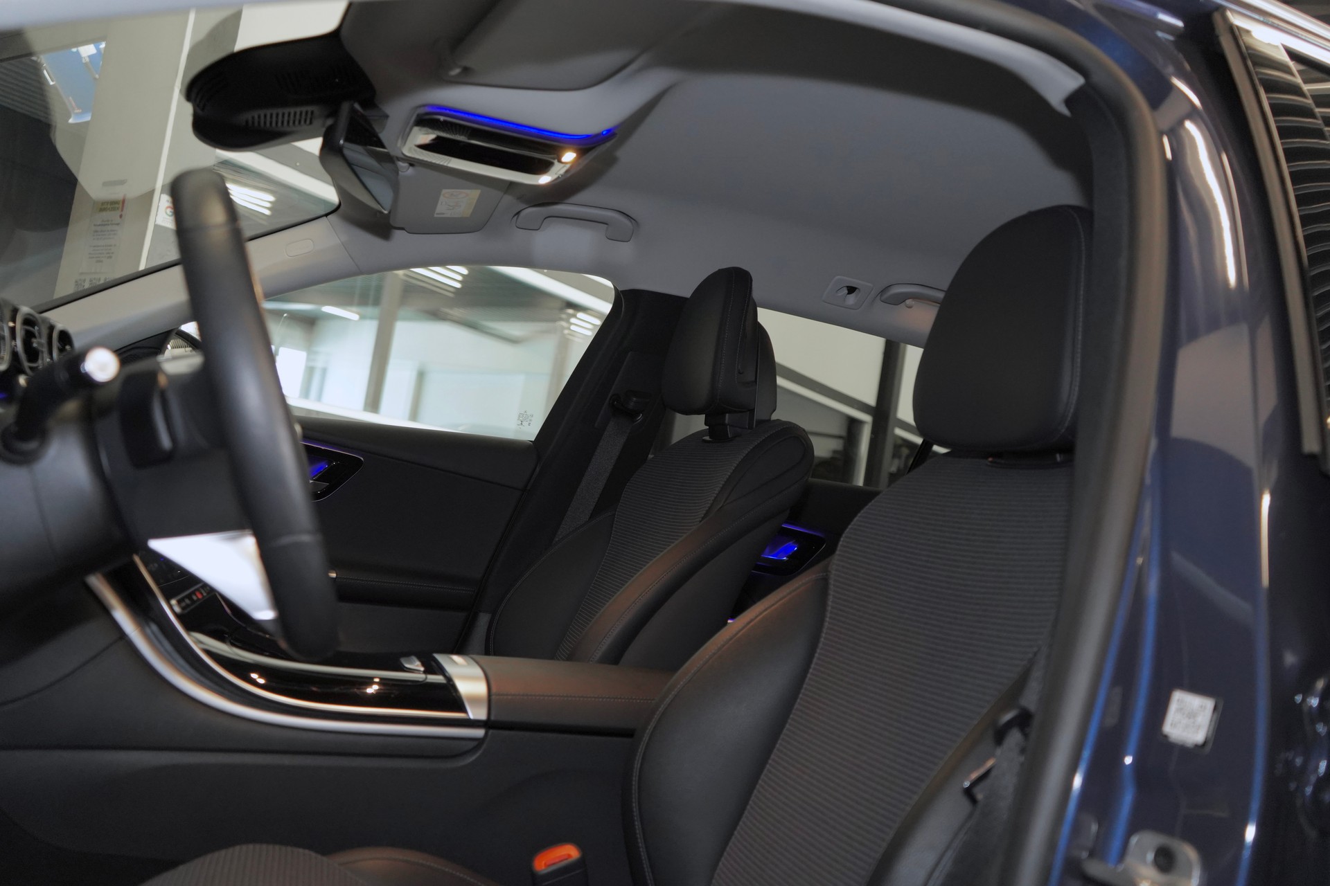 MERCEDES-BENZ C 220 d T 4Matic Avantgarde-image-8