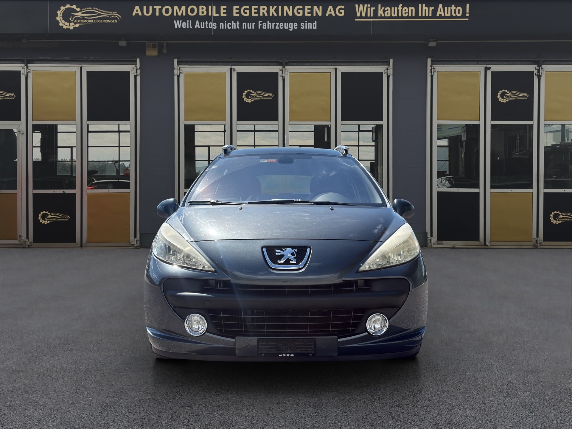 PEUGEOT 207 SW 1.6 HDI Sport-image-1