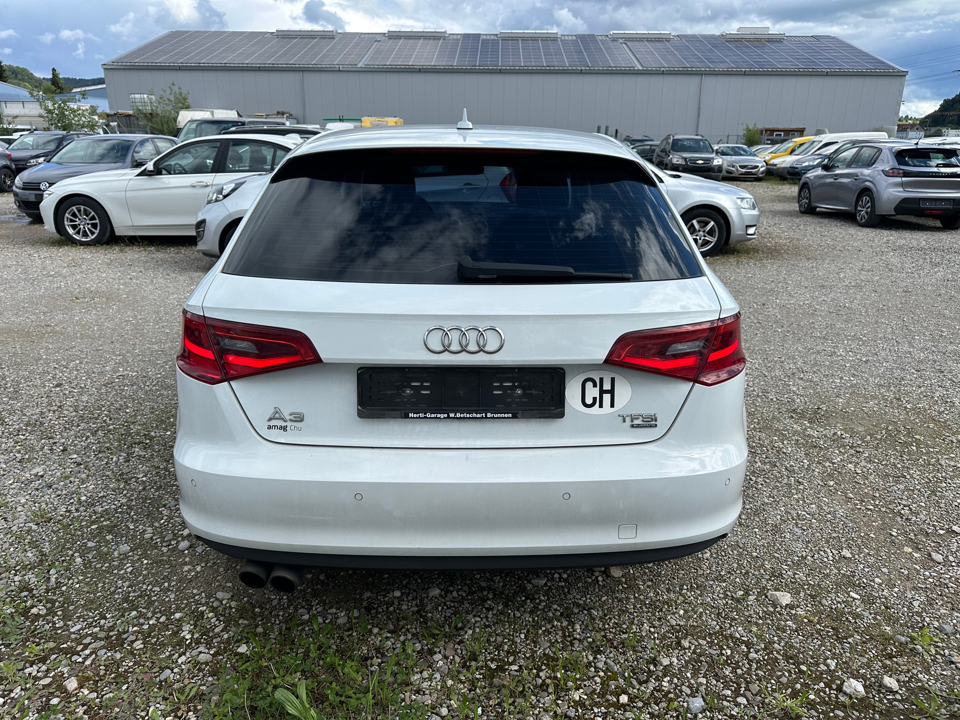 AUDI A3 Sportback 1.8 TFSI Ambition quattro S-tronic-image-4