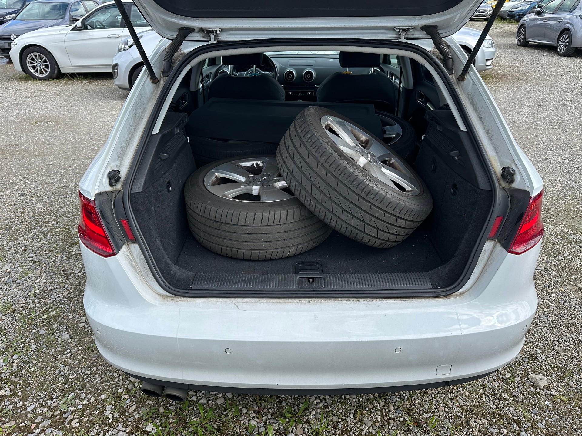 AUDI A3 Sportback 1.8 TFSI Ambition quattro S-tronic-image-6